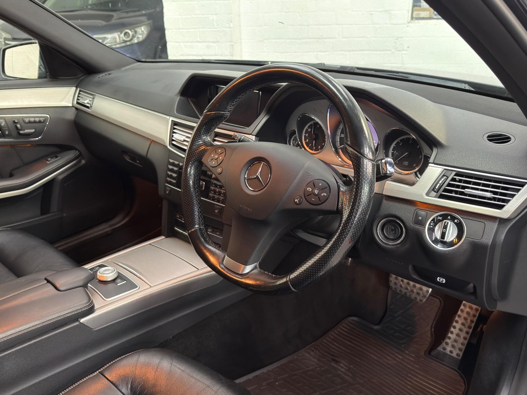 2010 Mercedes-Benz E Class - Thumbnail 14