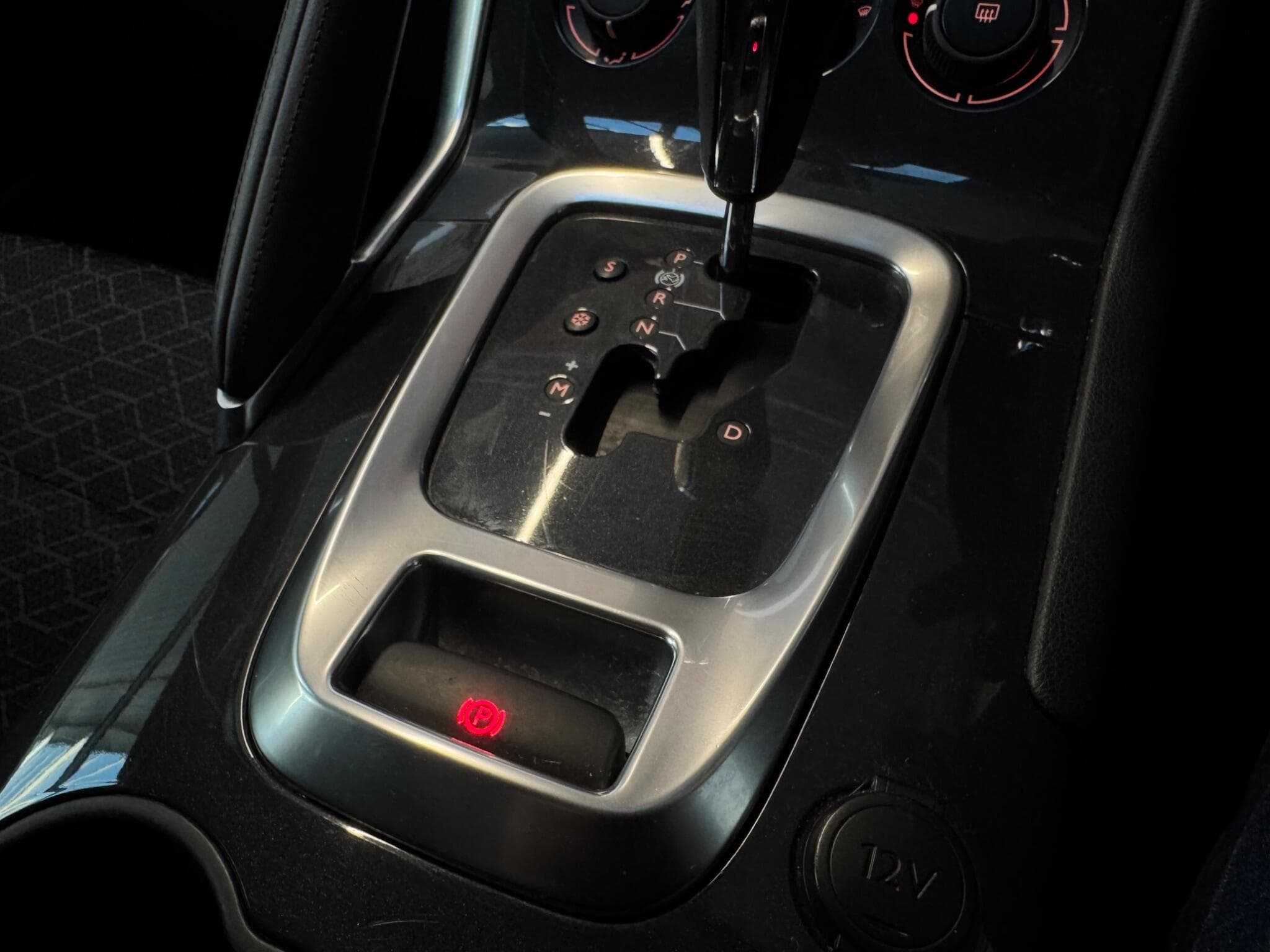 2016 Peugeot 3008 - Thumbnail 17