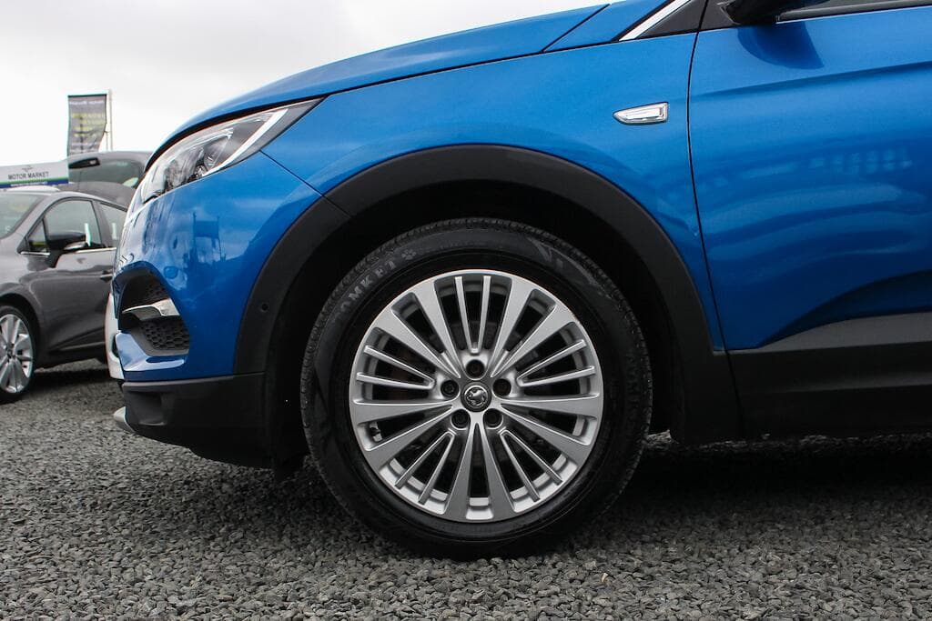 2019 Vauxhall Grandland X - Thumbnail 13