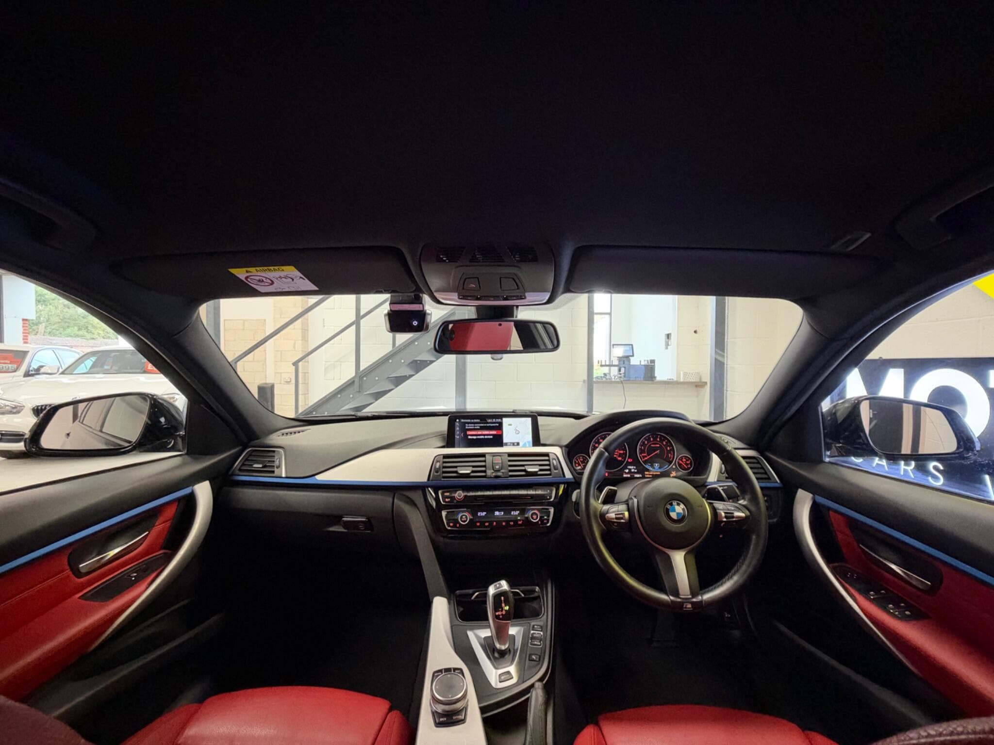 2017 BMW 3 Series - Thumbnail 33