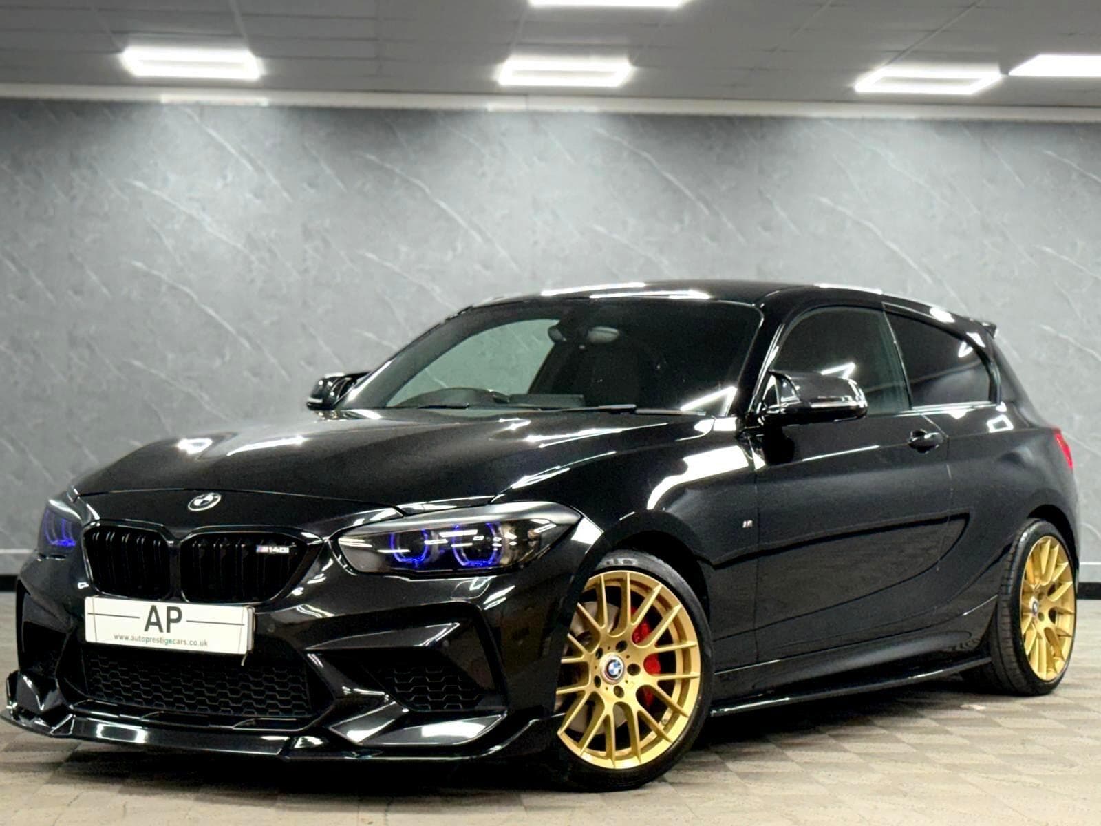 2017 BMW 1 Series - Thumbnail 3