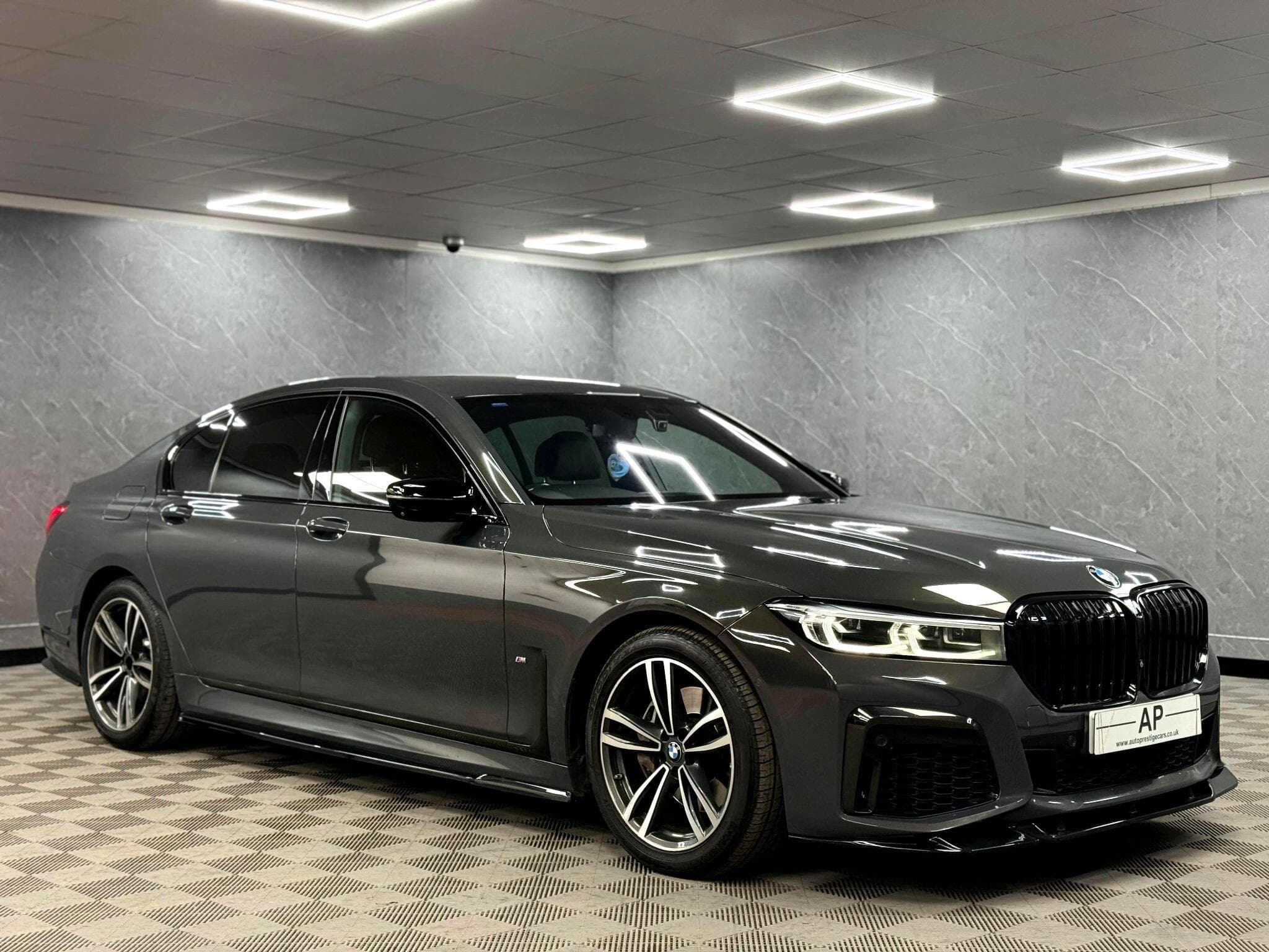 2019 BMW 7 Series - Thumbnail 32