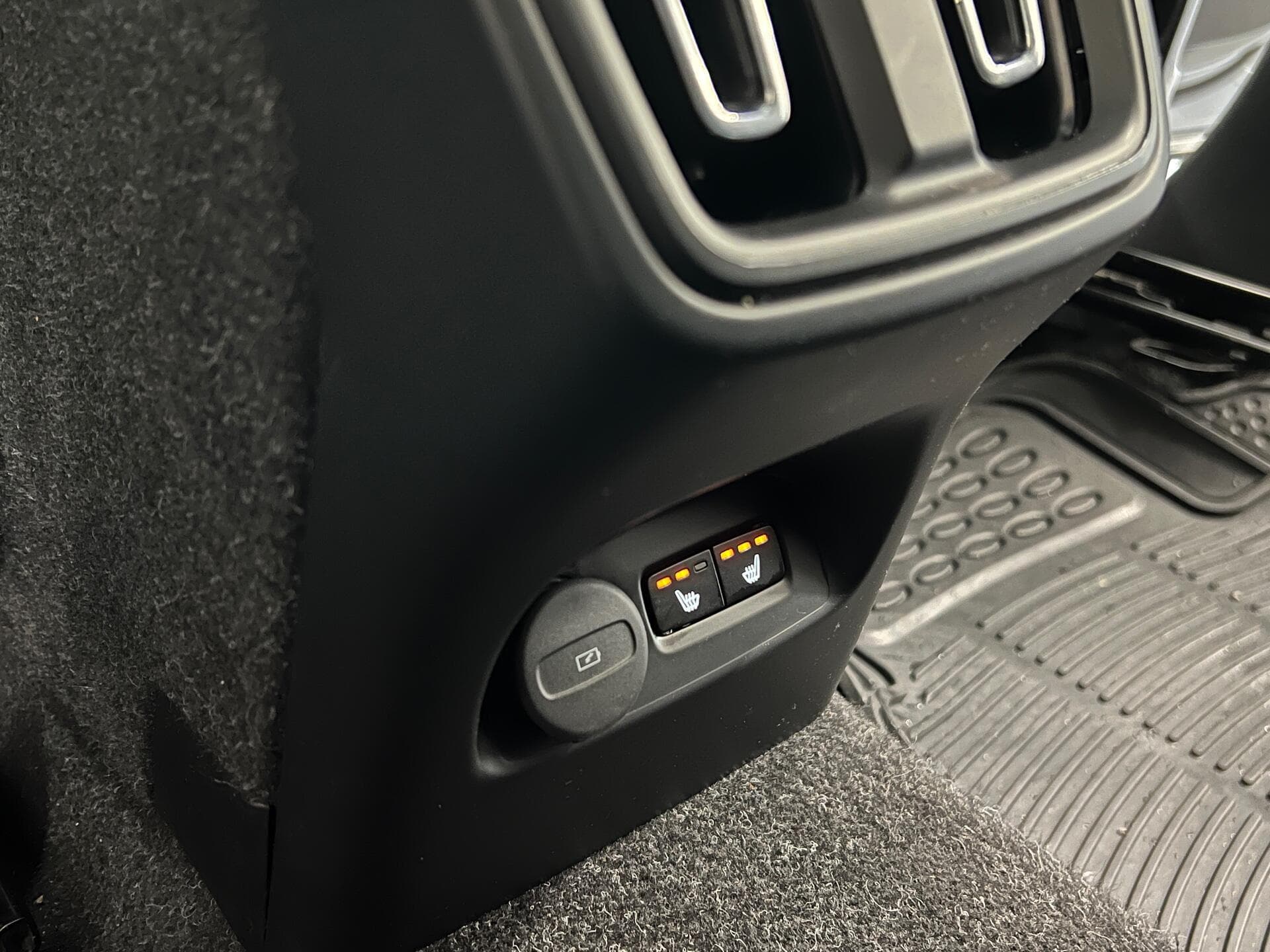 2018 Volvo XC40 - Thumbnail 55
