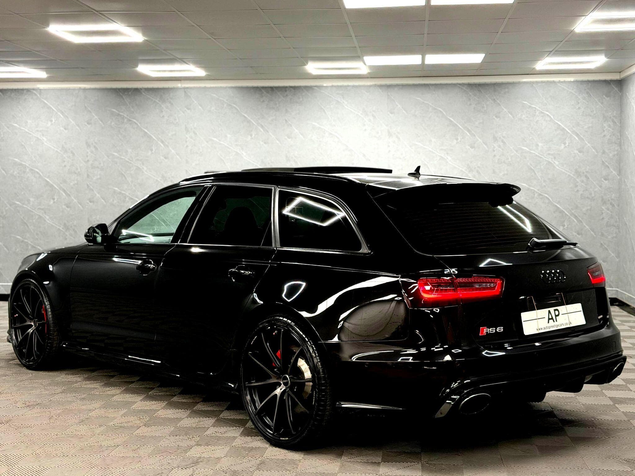2016 Audi RS6 Avant - Thumbnail 22