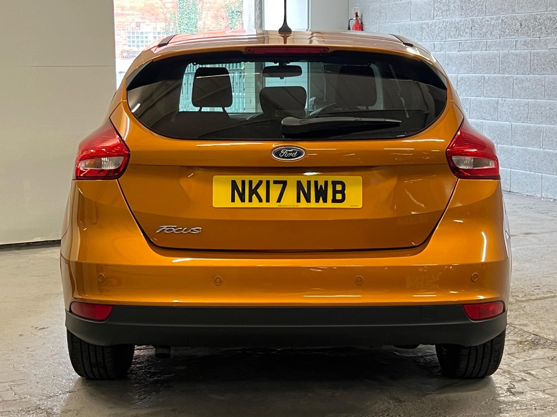 2017 Ford Focus - Thumbnail 12