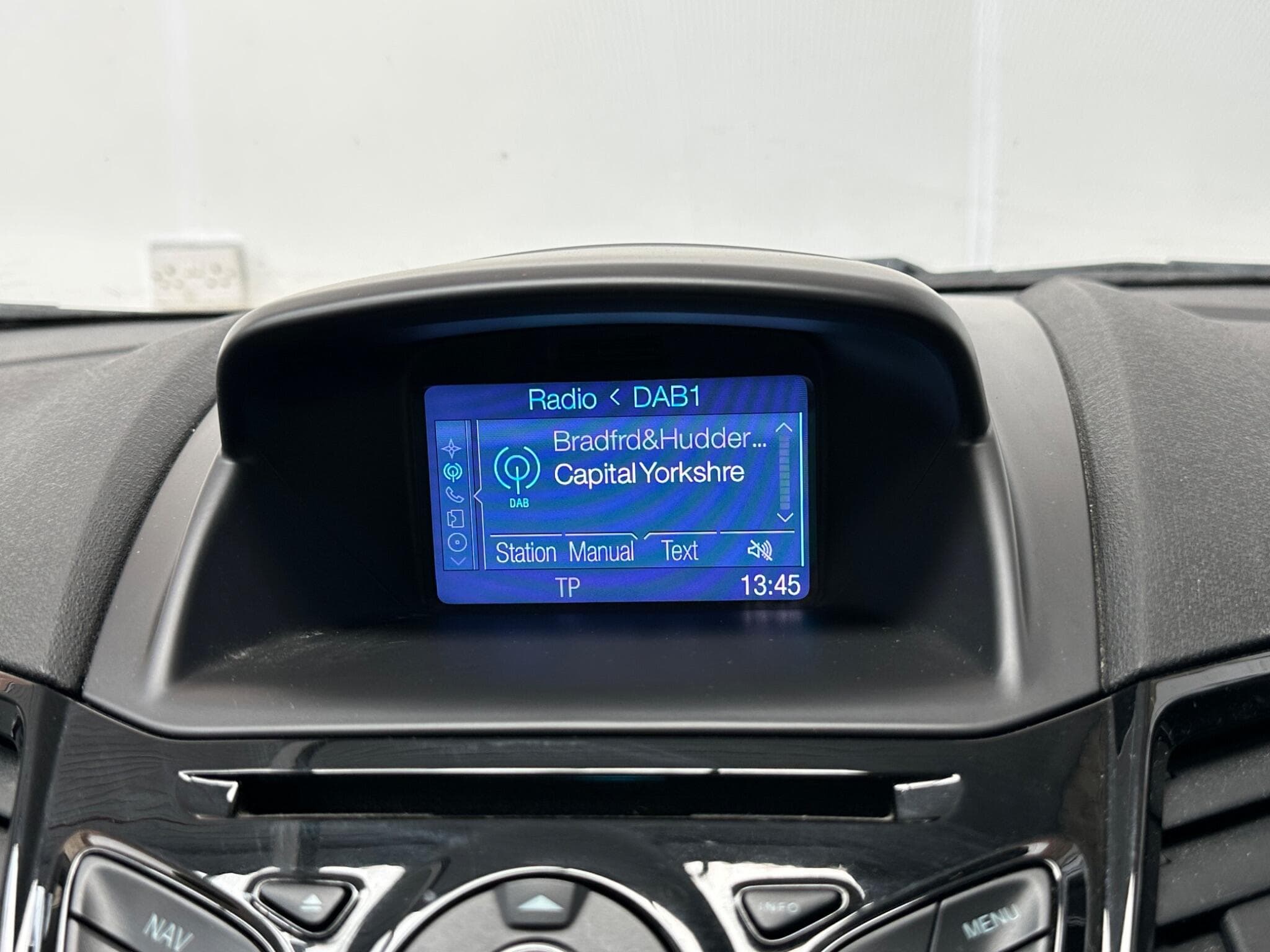 2016 Ford Fiesta - Thumbnail 13