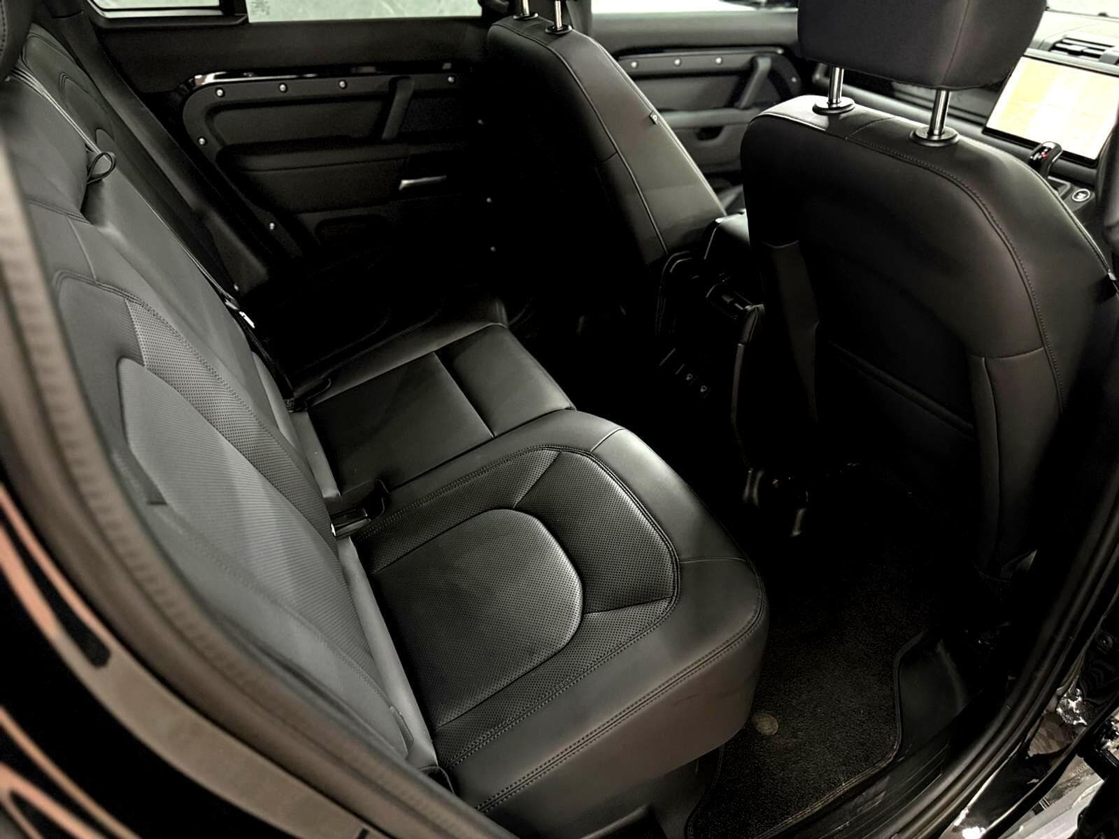 2025 Land Rover Defender 110 - Thumbnail 60