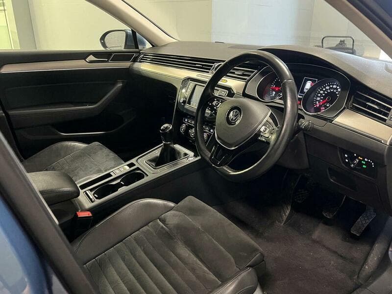 2015 Volkswagen Passat - Thumbnail 53