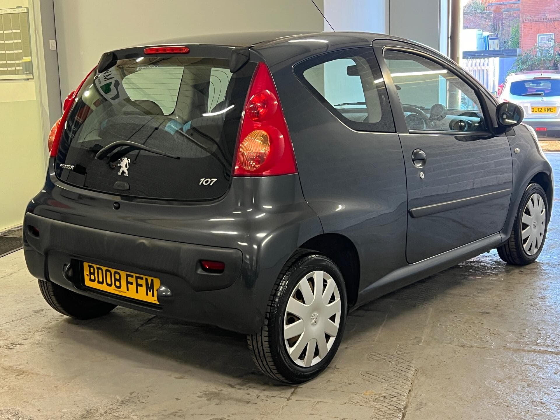 2008 Peugeot 107 - Thumbnail 8