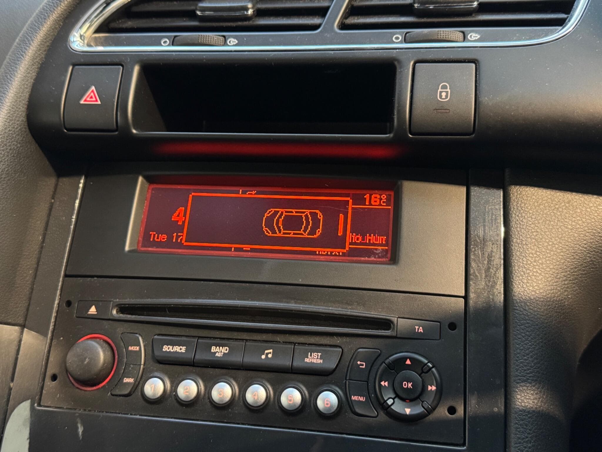 2016 Peugeot 3008 - Thumbnail 15