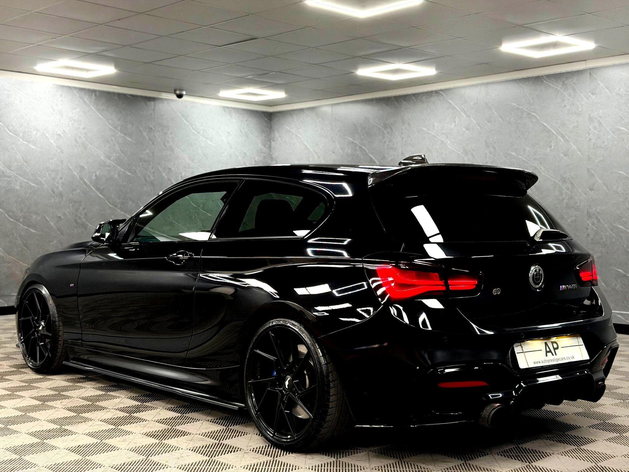 2018 BMW 1 Series - Thumbnail 19