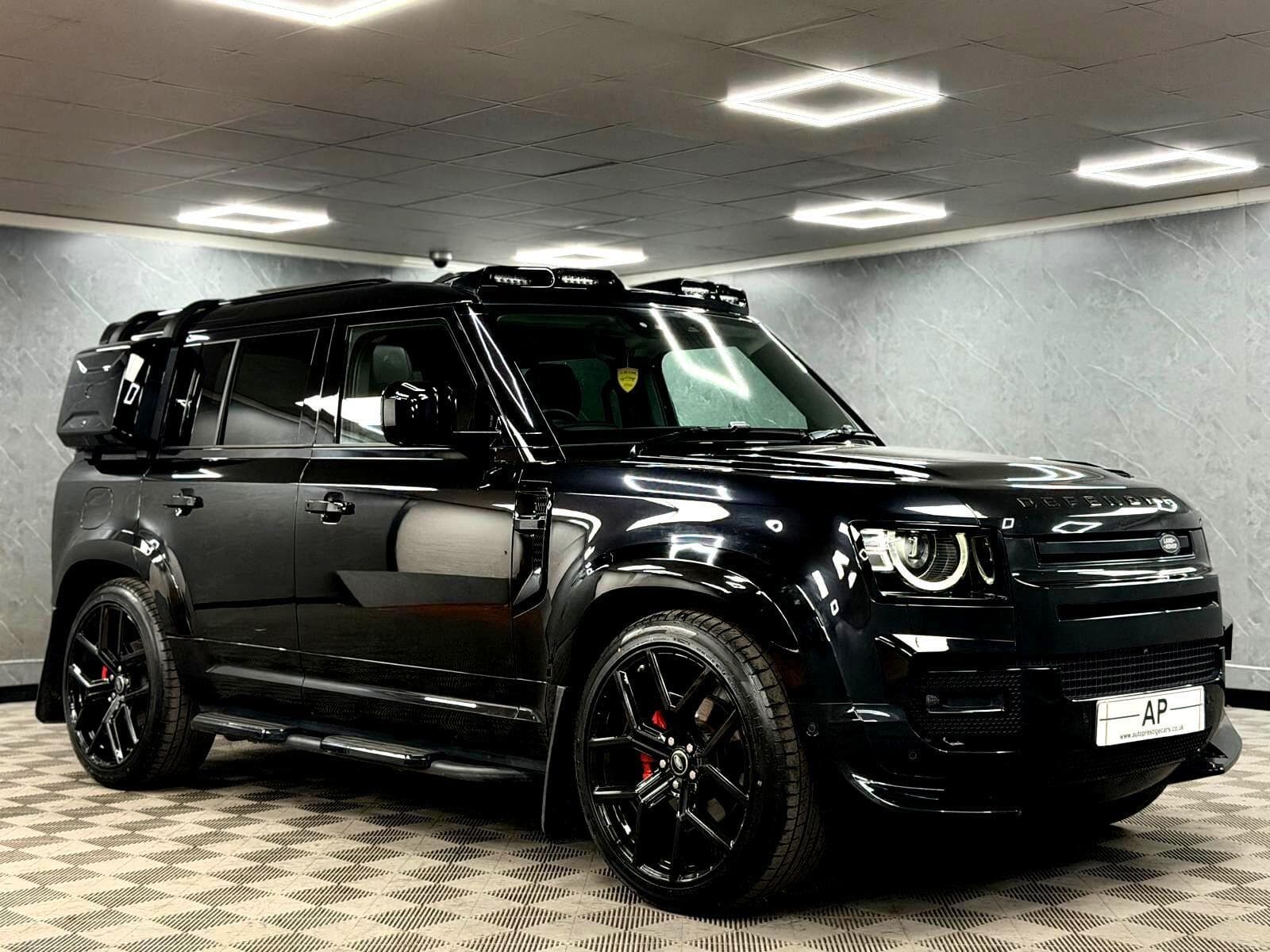 2024 Land Rover Defender 110 - Thumbnail 27