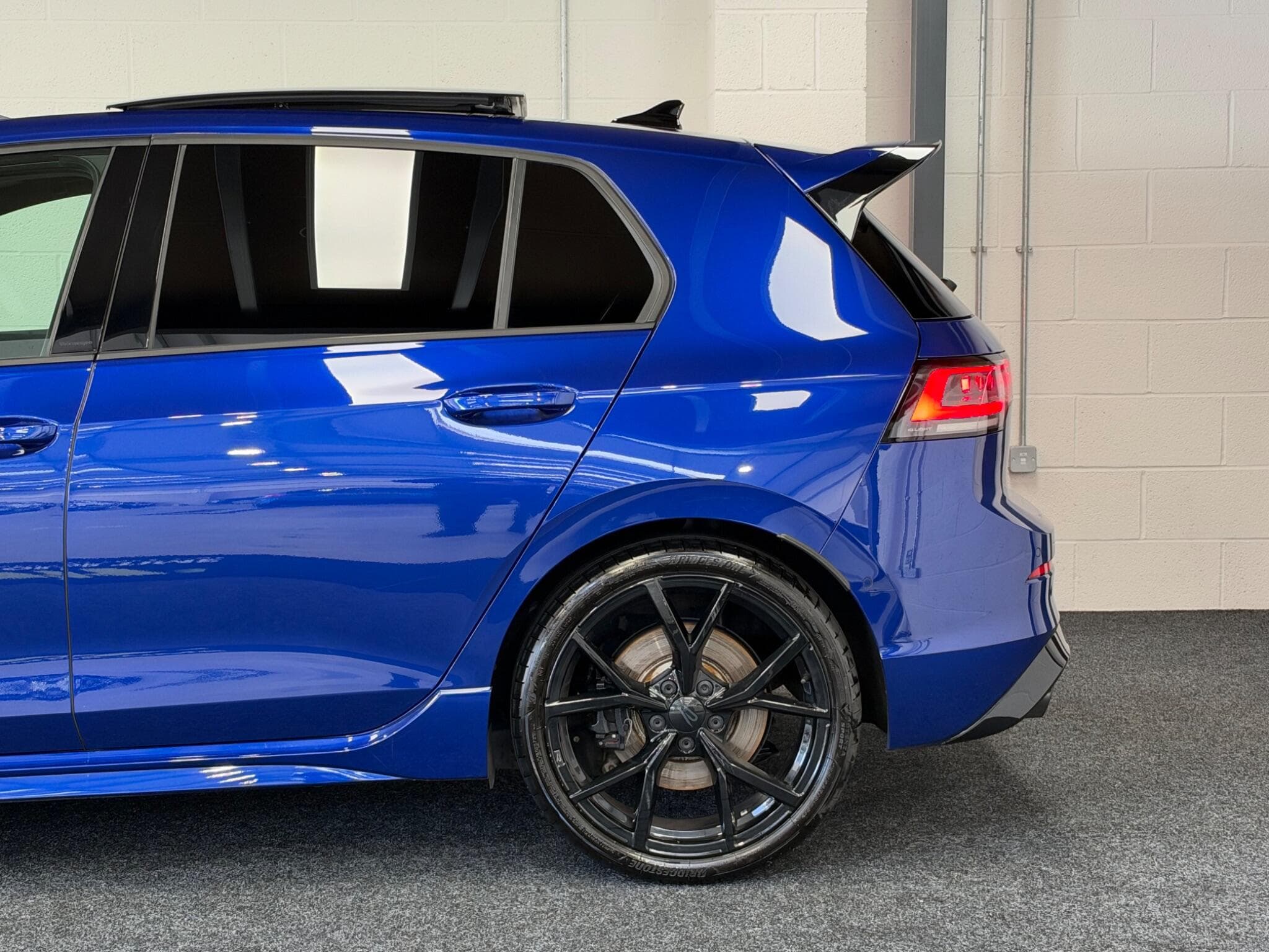 2026 Volkswagen Golf - Thumbnail 34