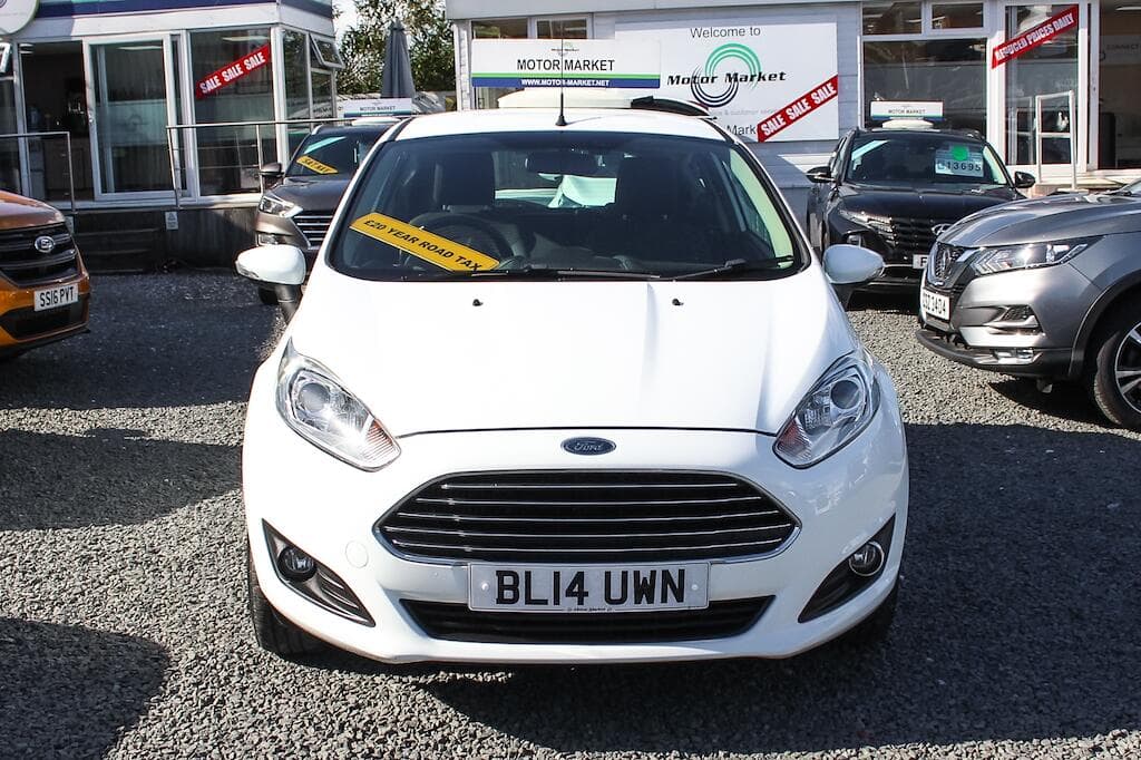 2014 Ford Fiesta - Thumbnail 2