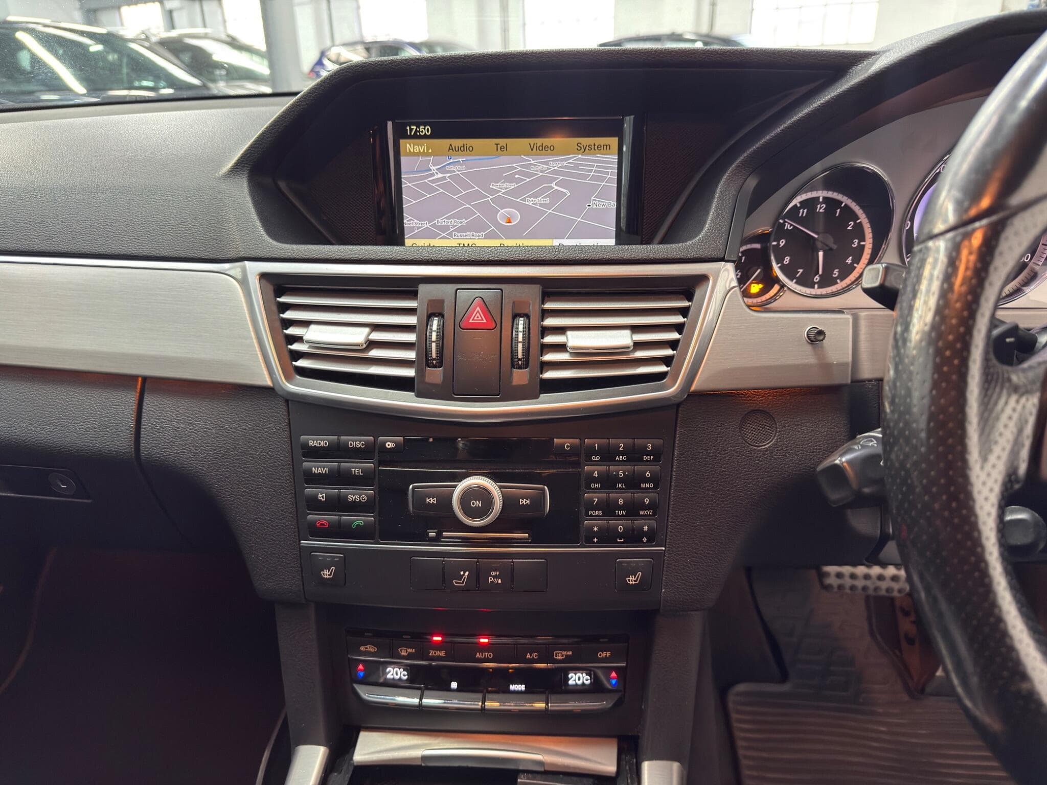 2010 Mercedes-Benz E Class - Thumbnail 34