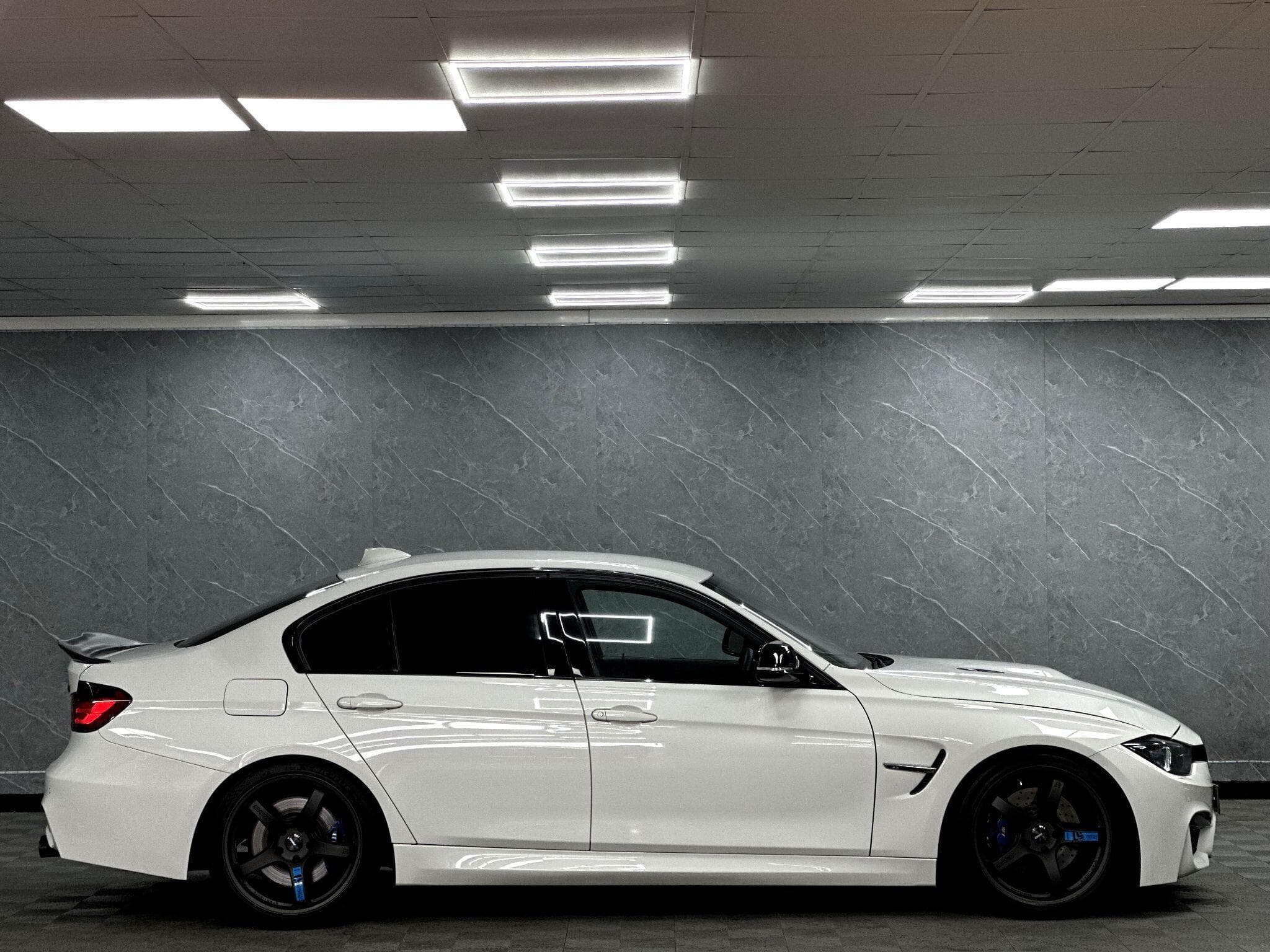 2015 BMW 3 Series - Thumbnail 20