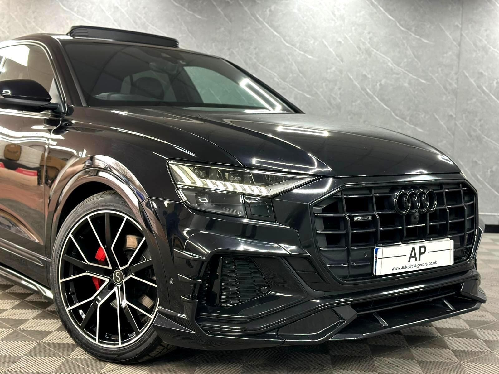 2019 Audi Q8 - Thumbnail 11