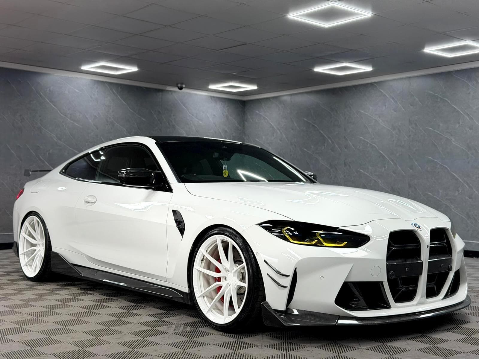 2021 BMW M4 - Thumbnail 3