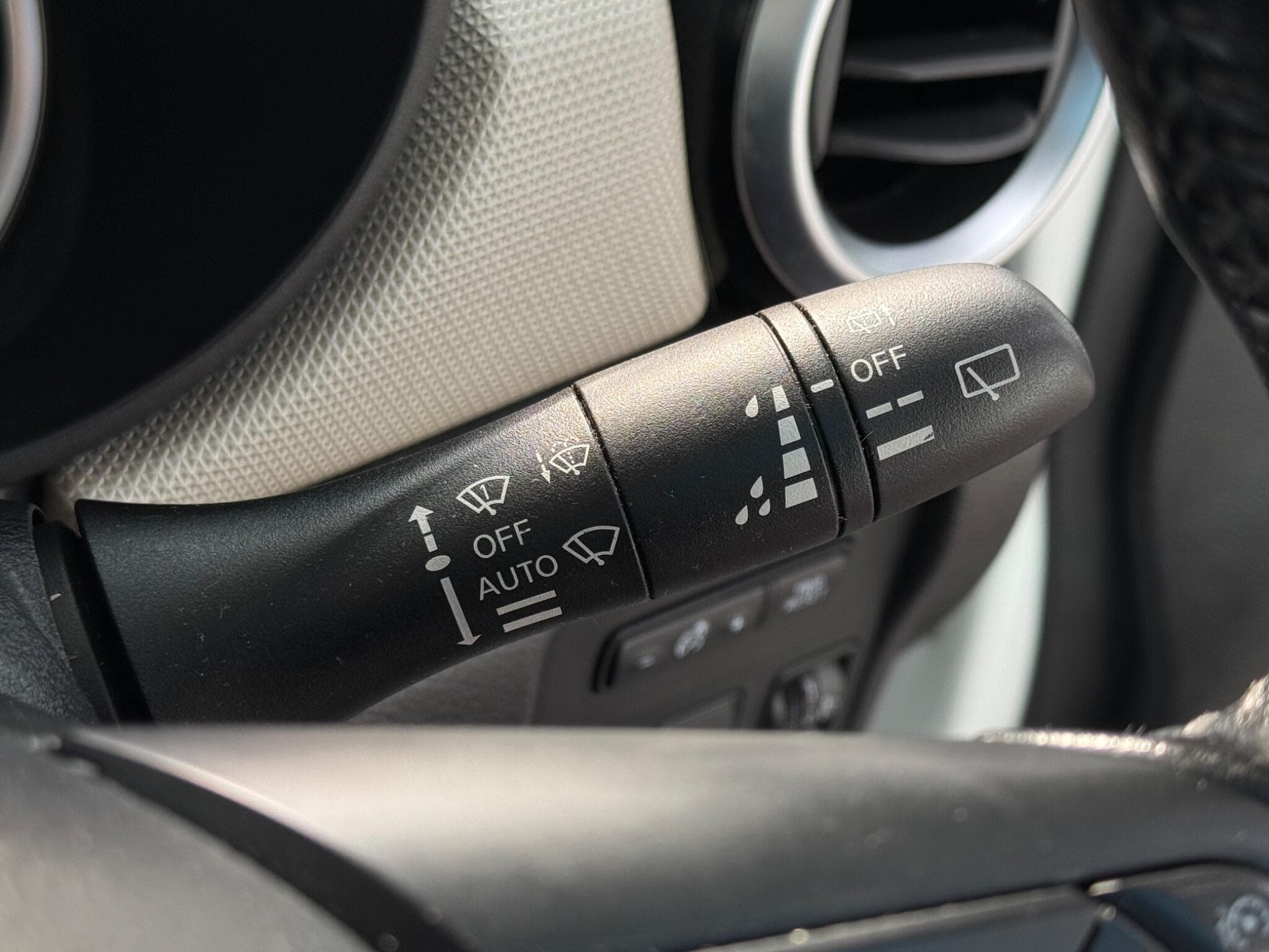 2017 Nissan Micra - Thumbnail 22