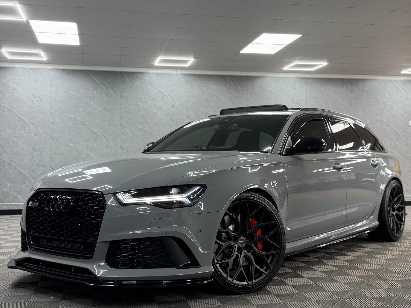 2016 Audi RS6 Avant - Thumbnail 32
