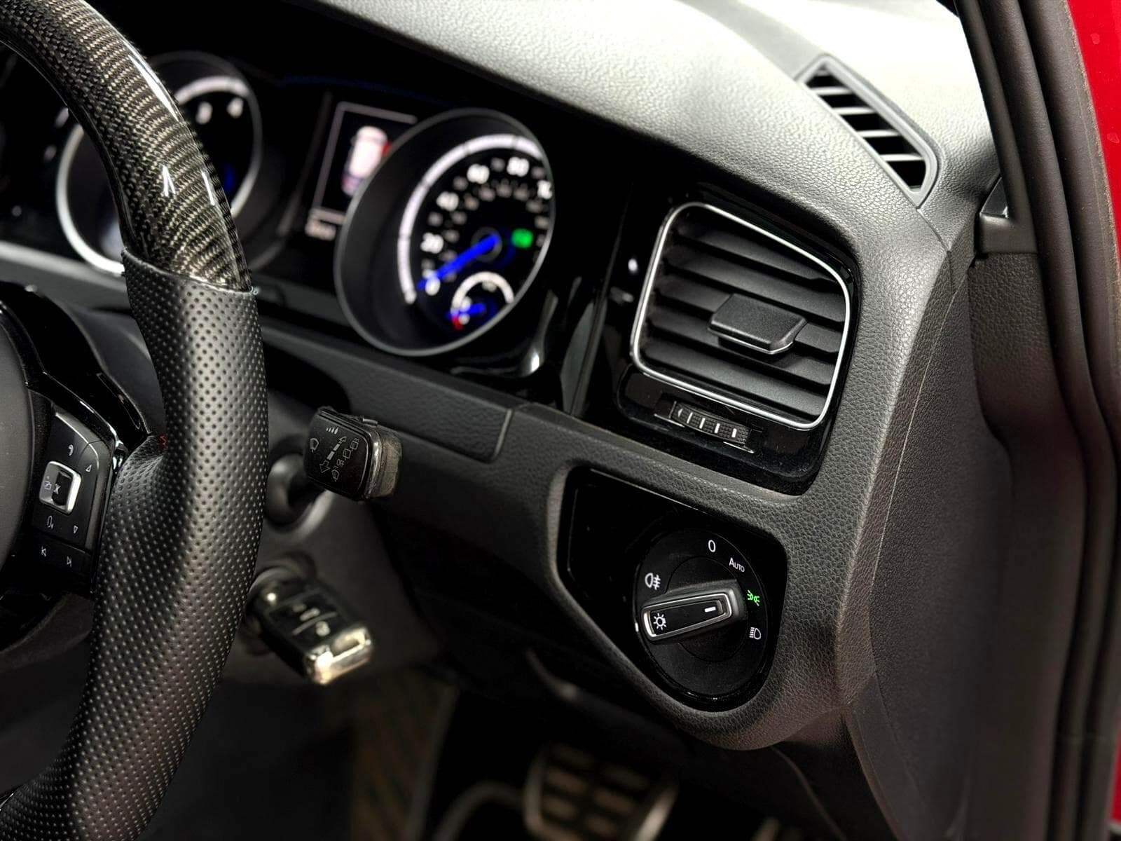 2015 Volkswagen Golf - Thumbnail 46