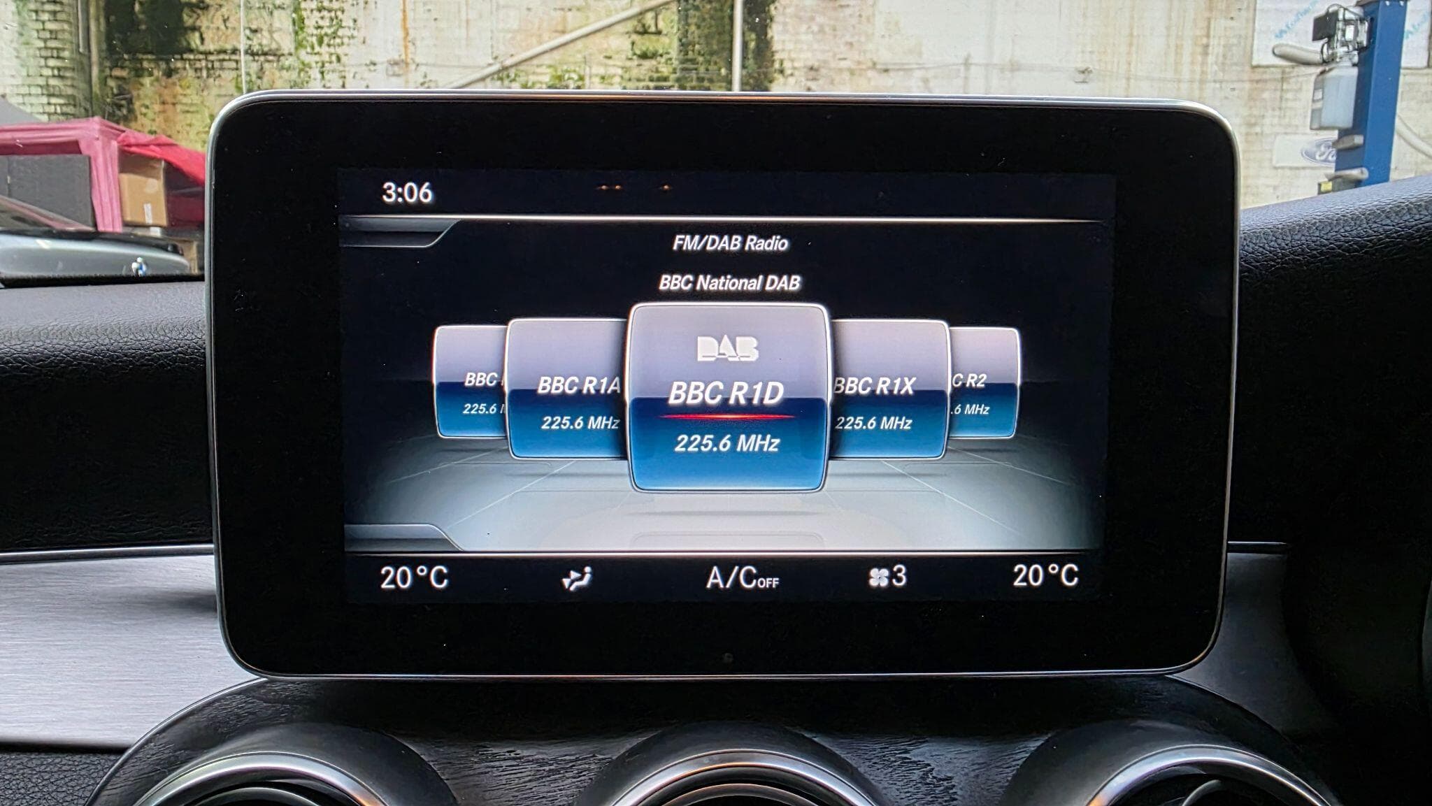 2017 Mercedes-Benz C Class - Thumbnail 21