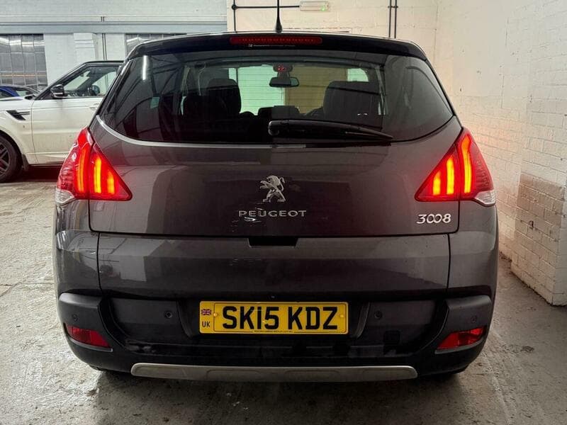 2015 Peugeot 3008 - Thumbnail 8