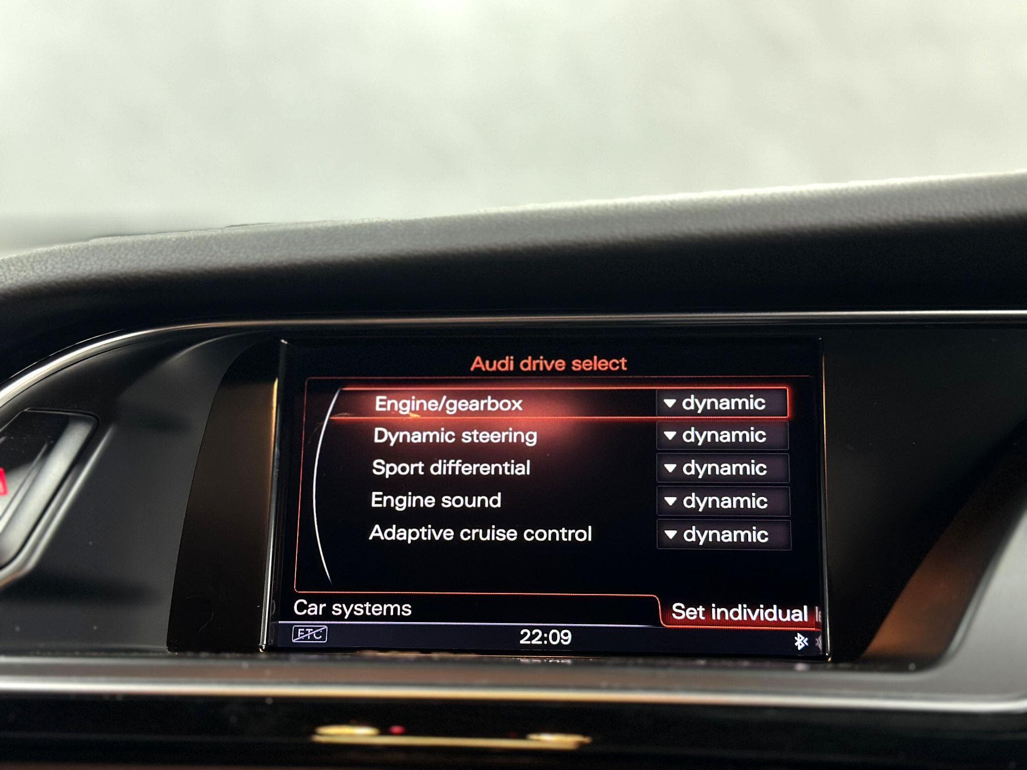 2013 Audi RS4 Avant - Thumbnail 48
