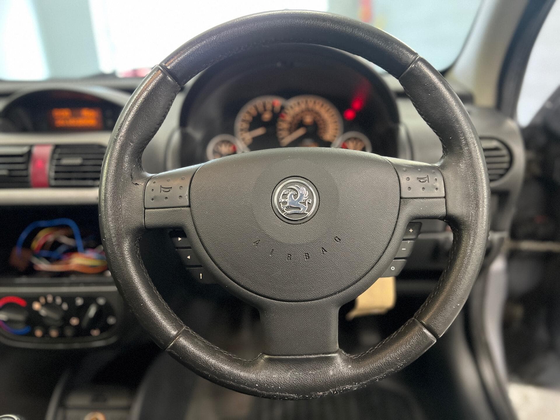 2005 Vauxhall Corsa - Thumbnail 20