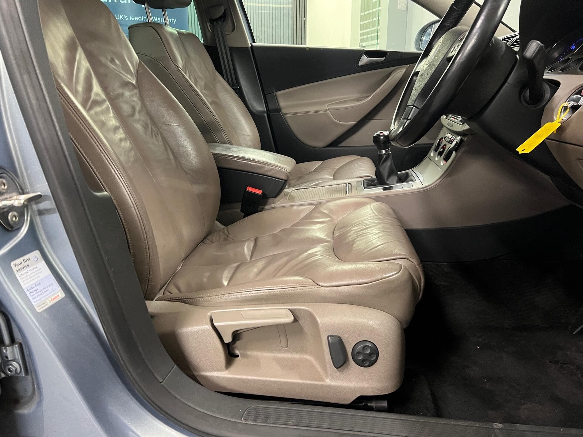 2009 Volkswagen Passat - Thumbnail 21