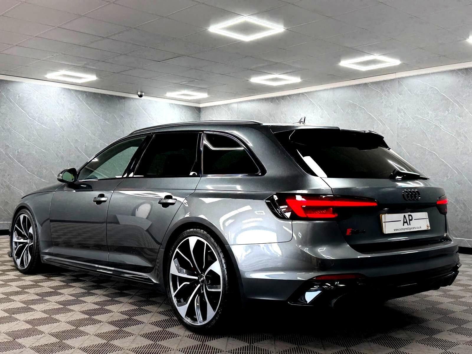 2018 Audi RS4 Avant - Thumbnail 22