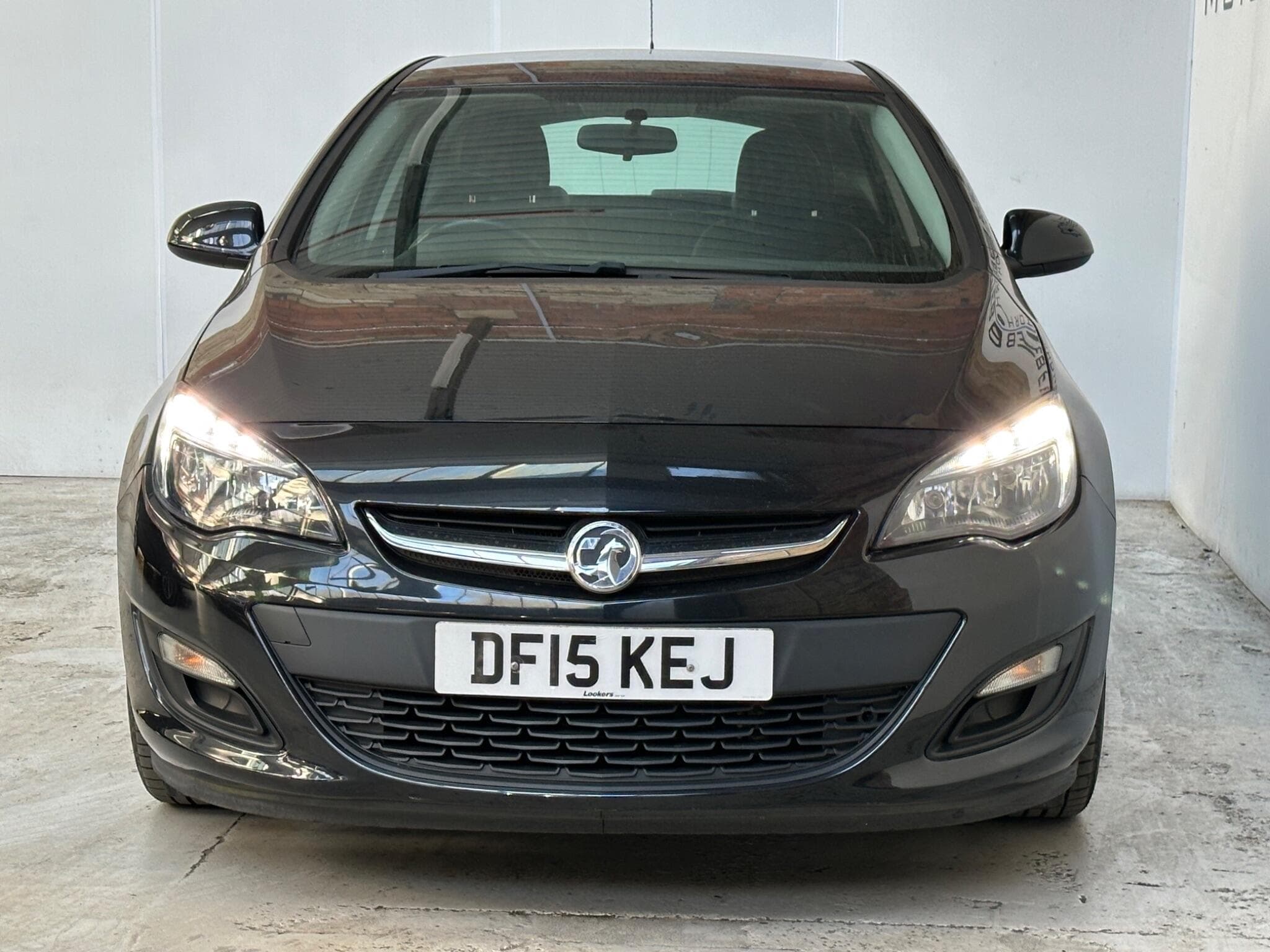 2015 Vauxhall Astra - Thumbnail 2