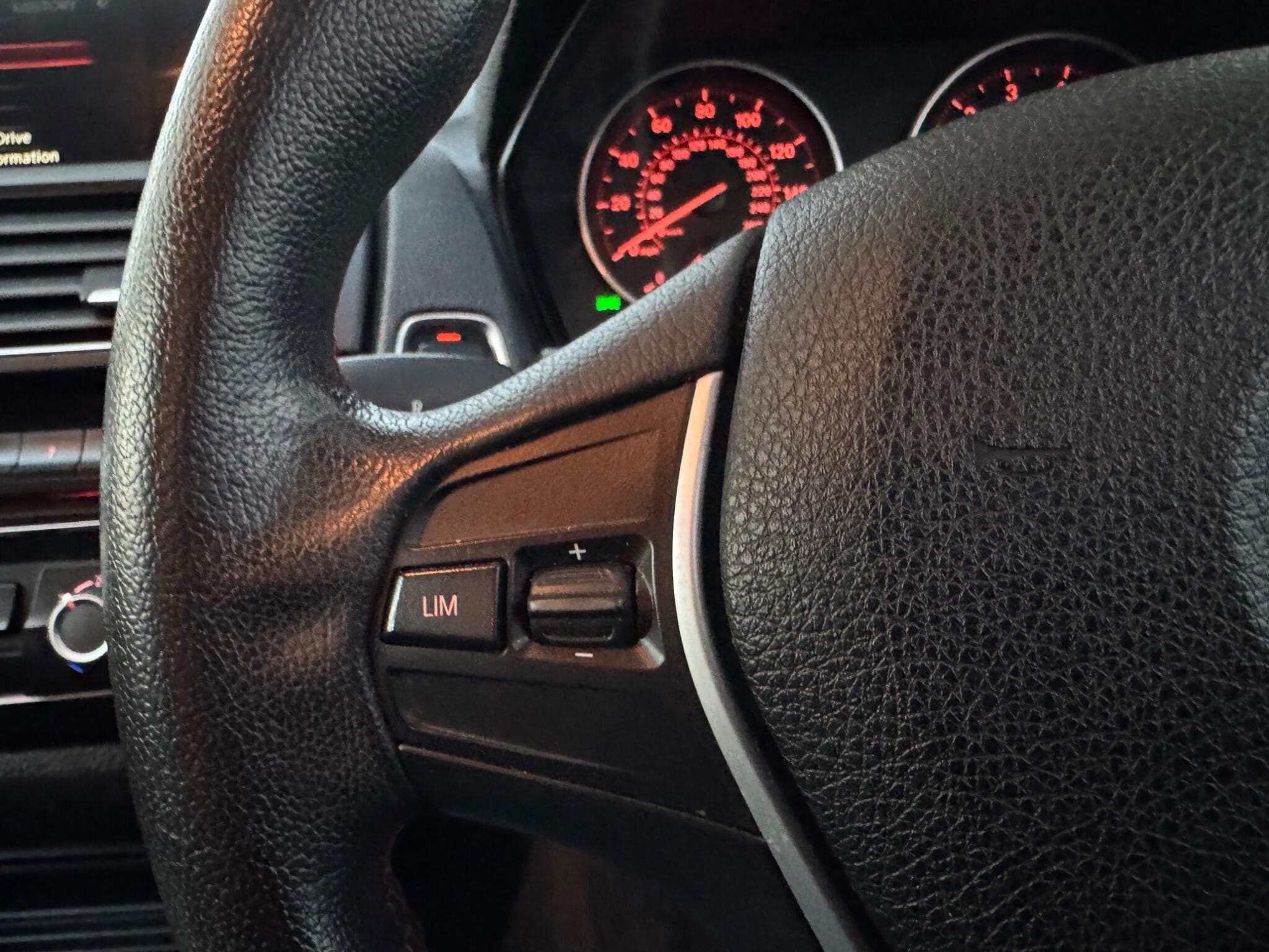 2016 BMW 2 Series - Thumbnail 21