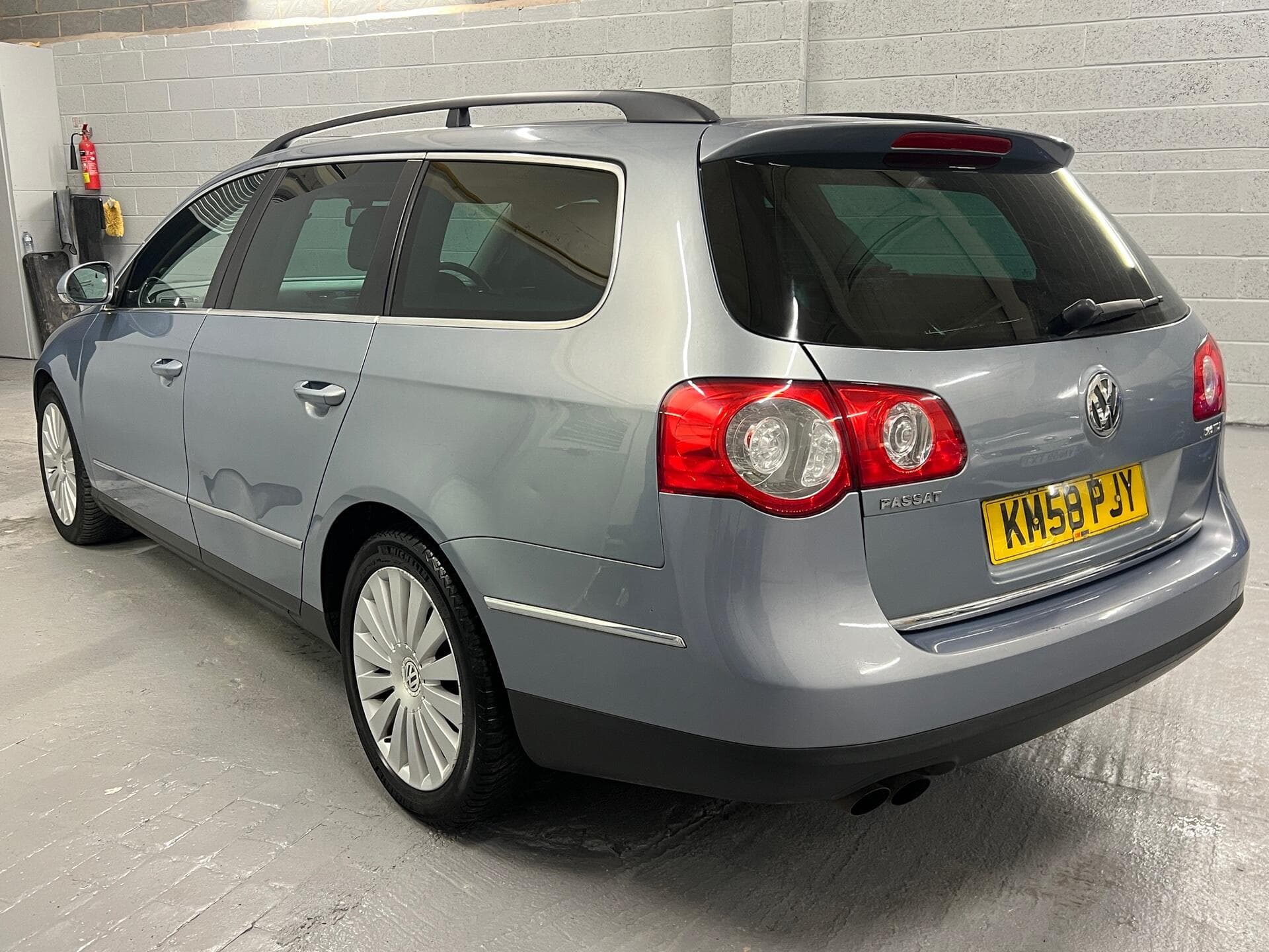 2009 Volkswagen Passat - Thumbnail 10