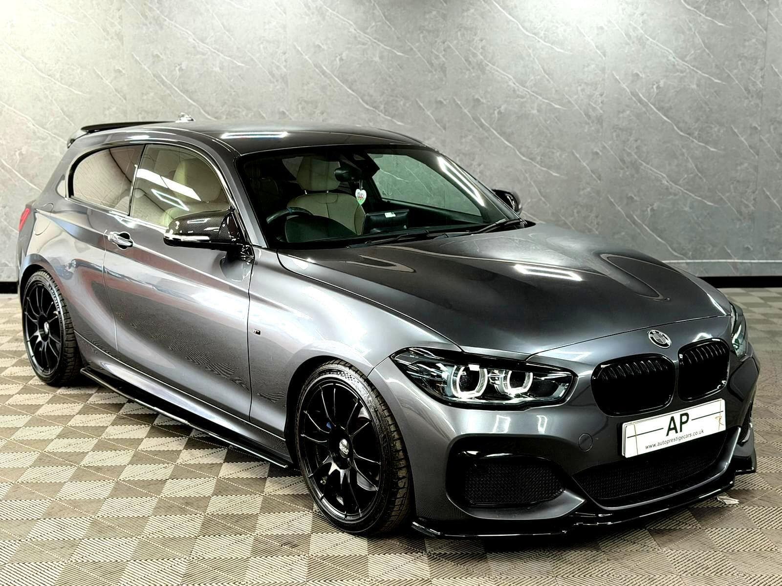 2017 BMW 1 Series - Thumbnail 23