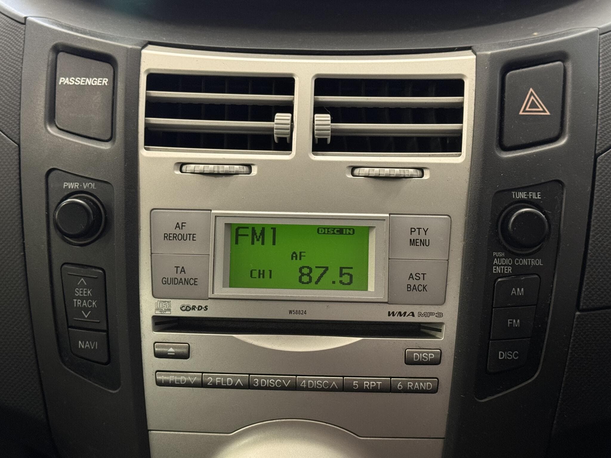 2006 Toyota Yaris - Thumbnail 25