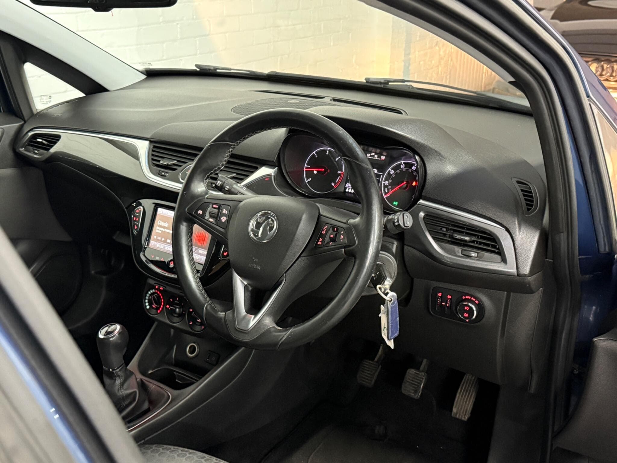 2015 Vauxhall Corsa - Thumbnail 13