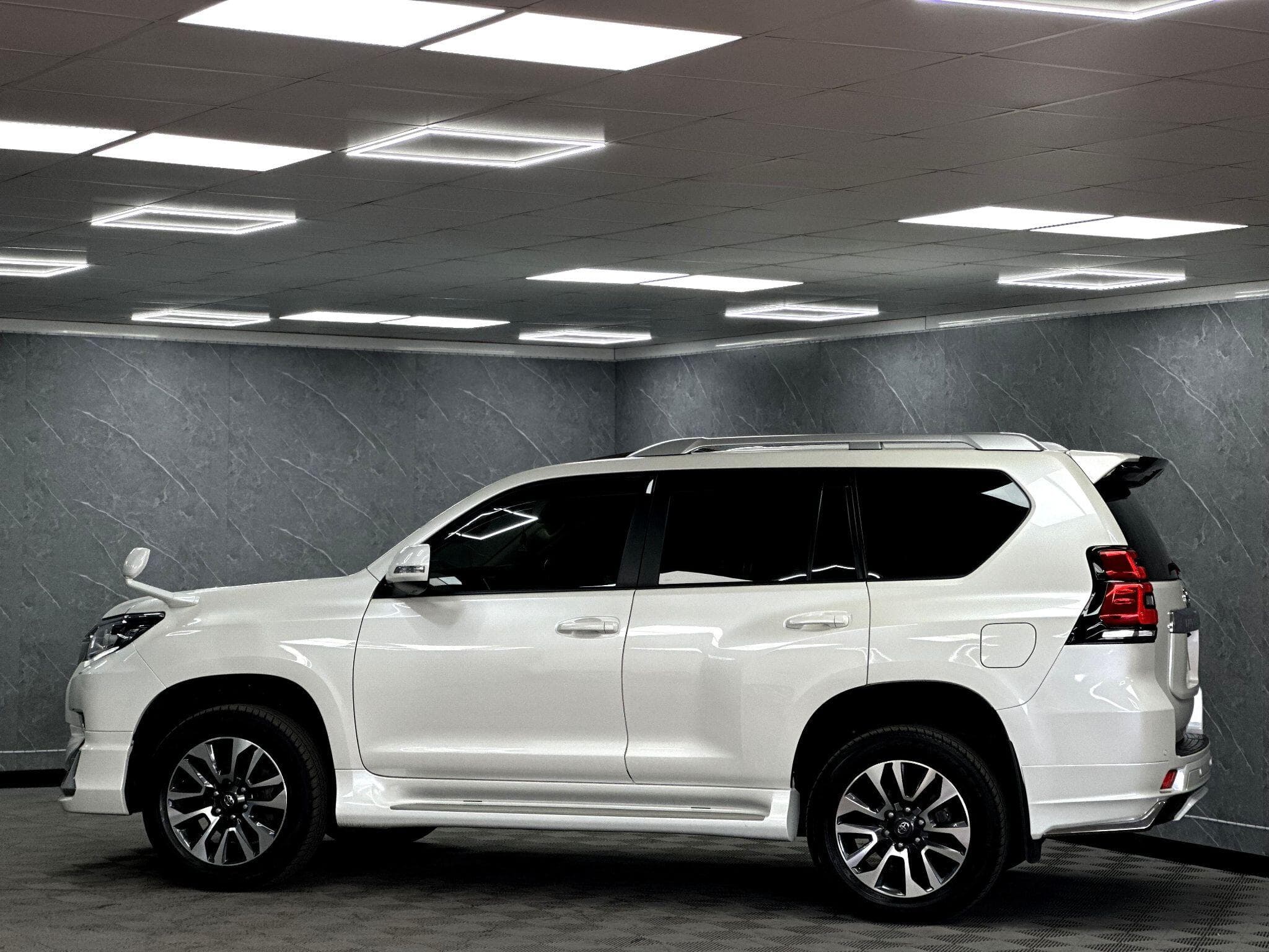 2022 Toyota Land Cruiser - Thumbnail 22