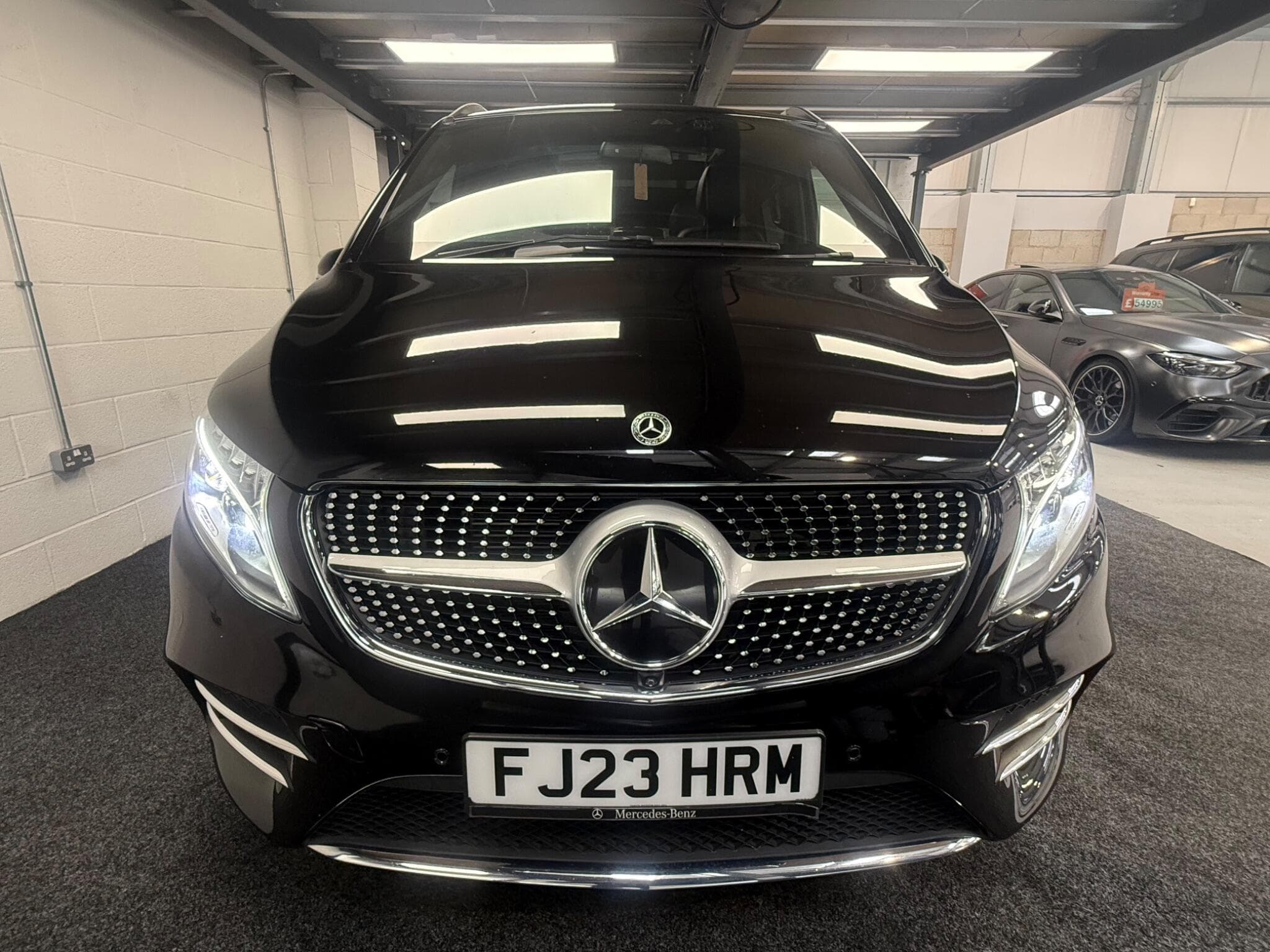 2023 Mercedes-Benz V Class - Image 3