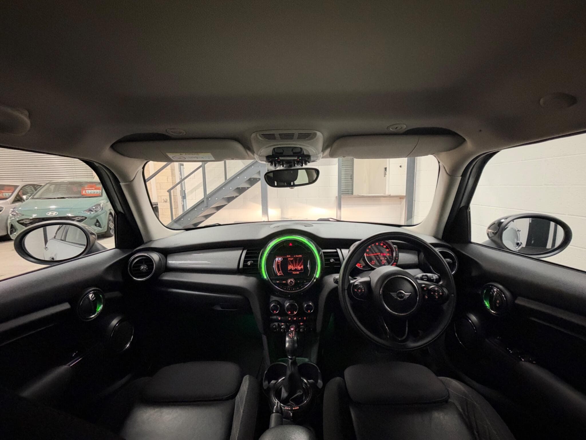 2015 MINI Hatch - Thumbnail 15