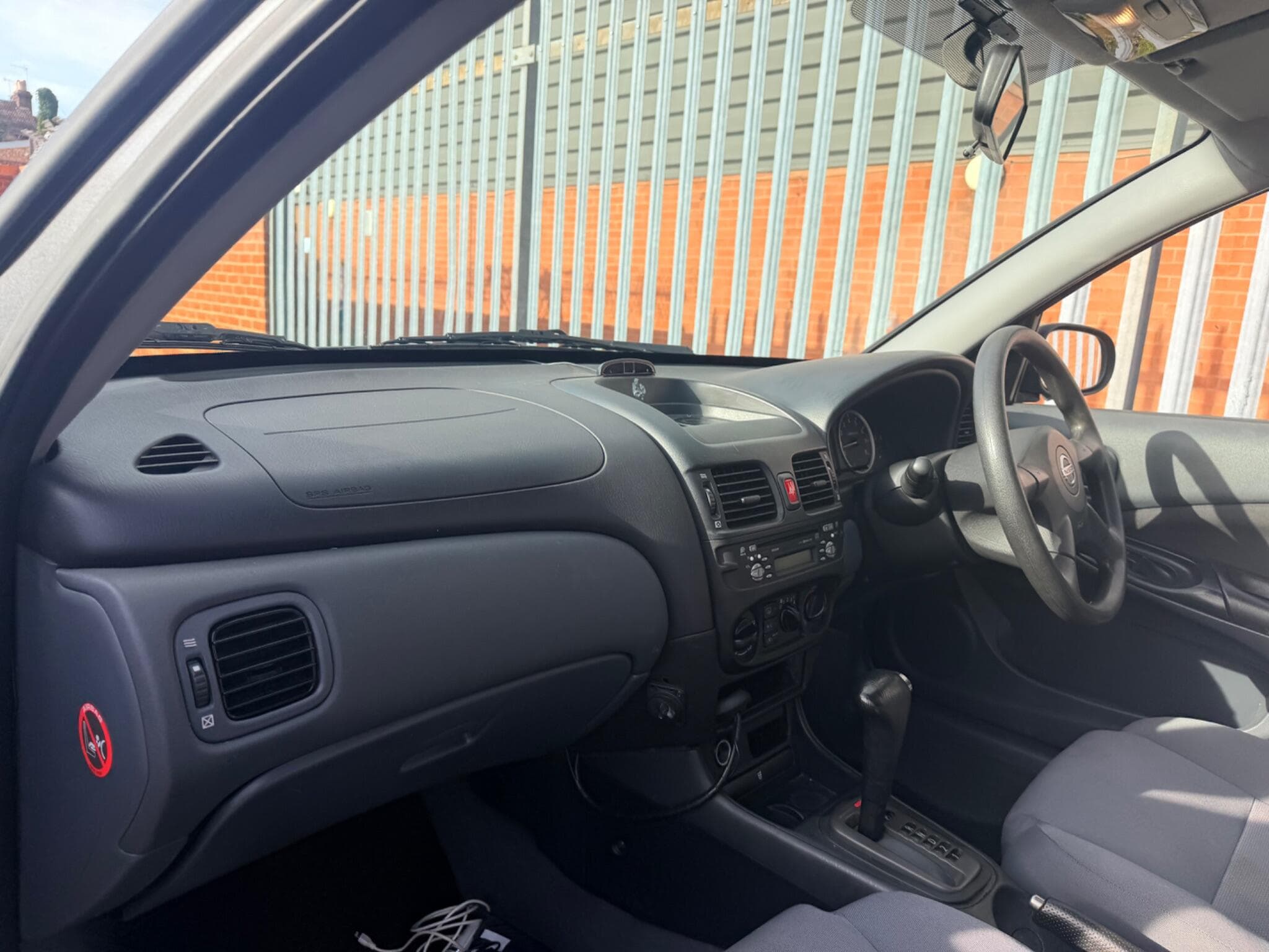 2005 Nissan Almera - Thumbnail 12