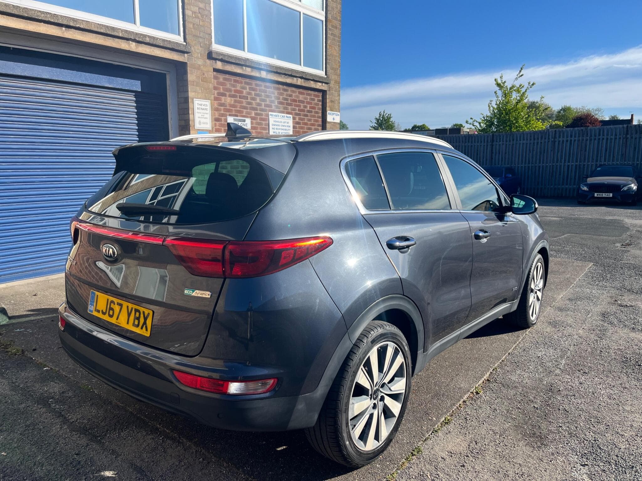 2017 Kia Sportage - Thumbnail 2