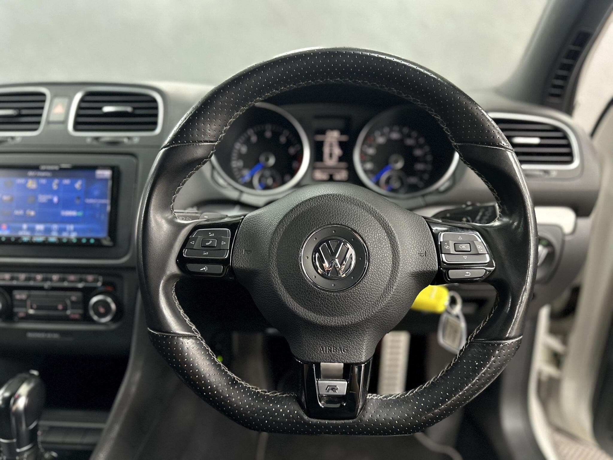 2011 Volkswagen Golf - Thumbnail 33