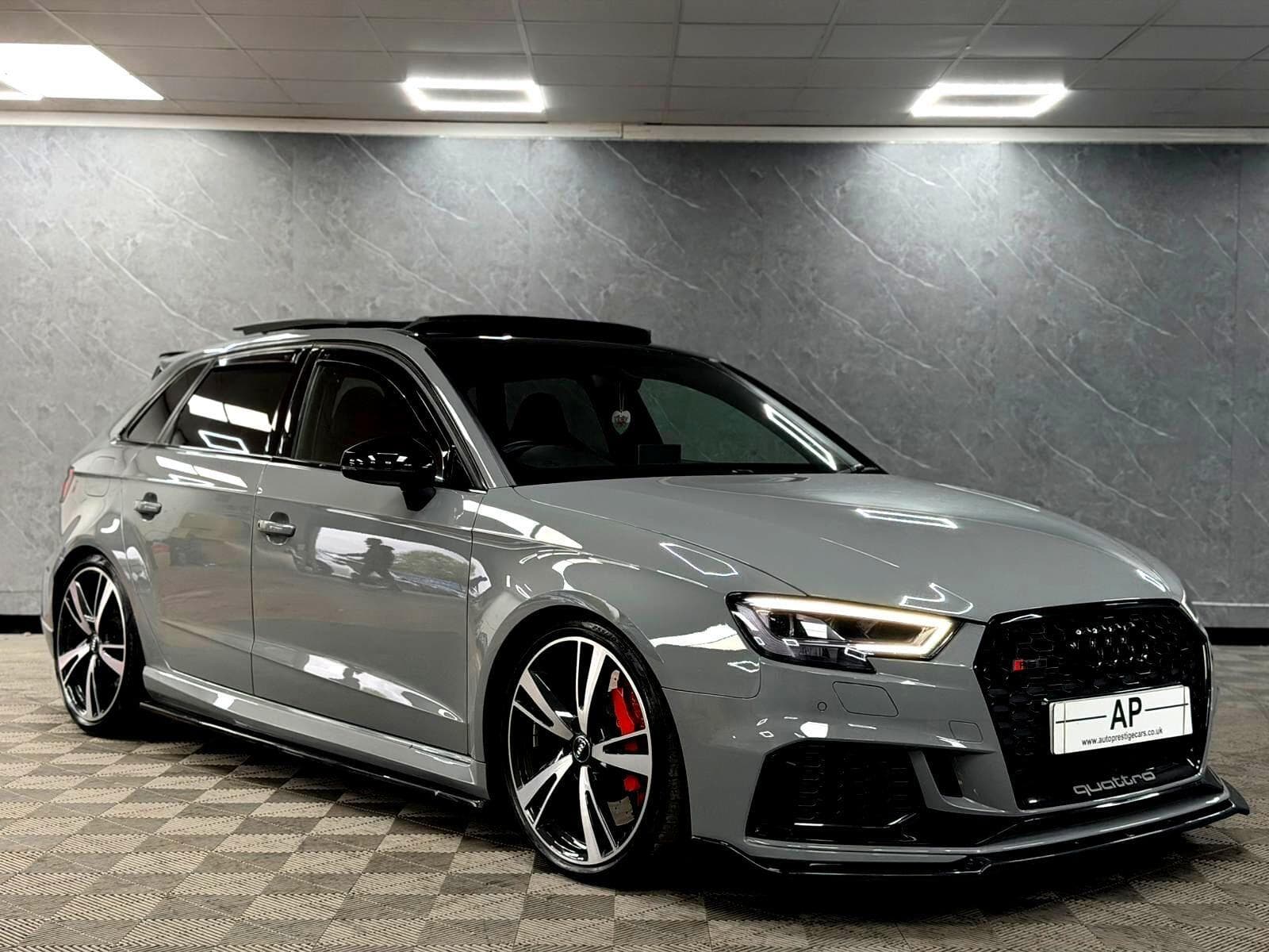 2020 Audi RS3 - Thumbnail 7