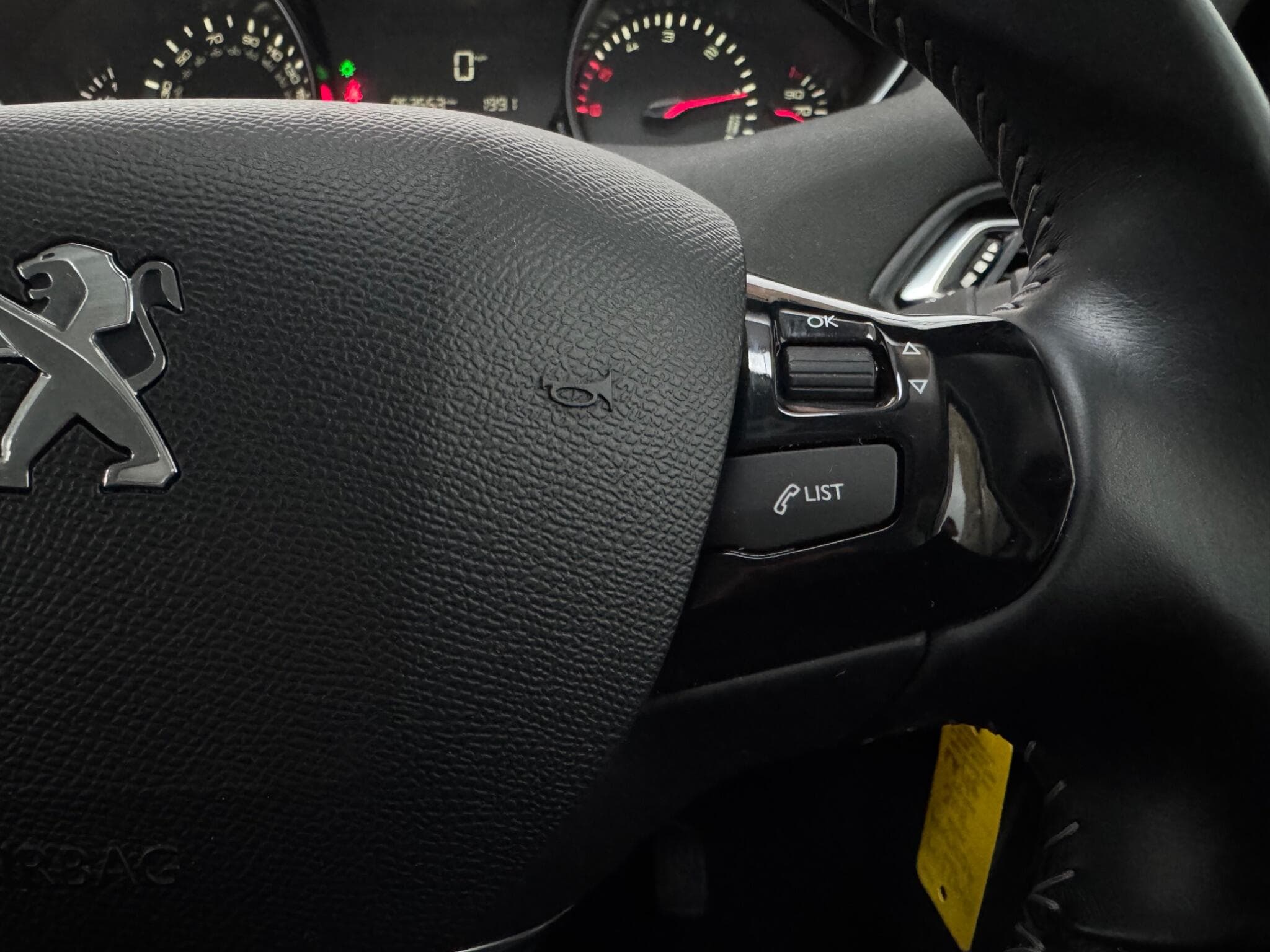 2015 Peugeot 308 - Thumbnail 21