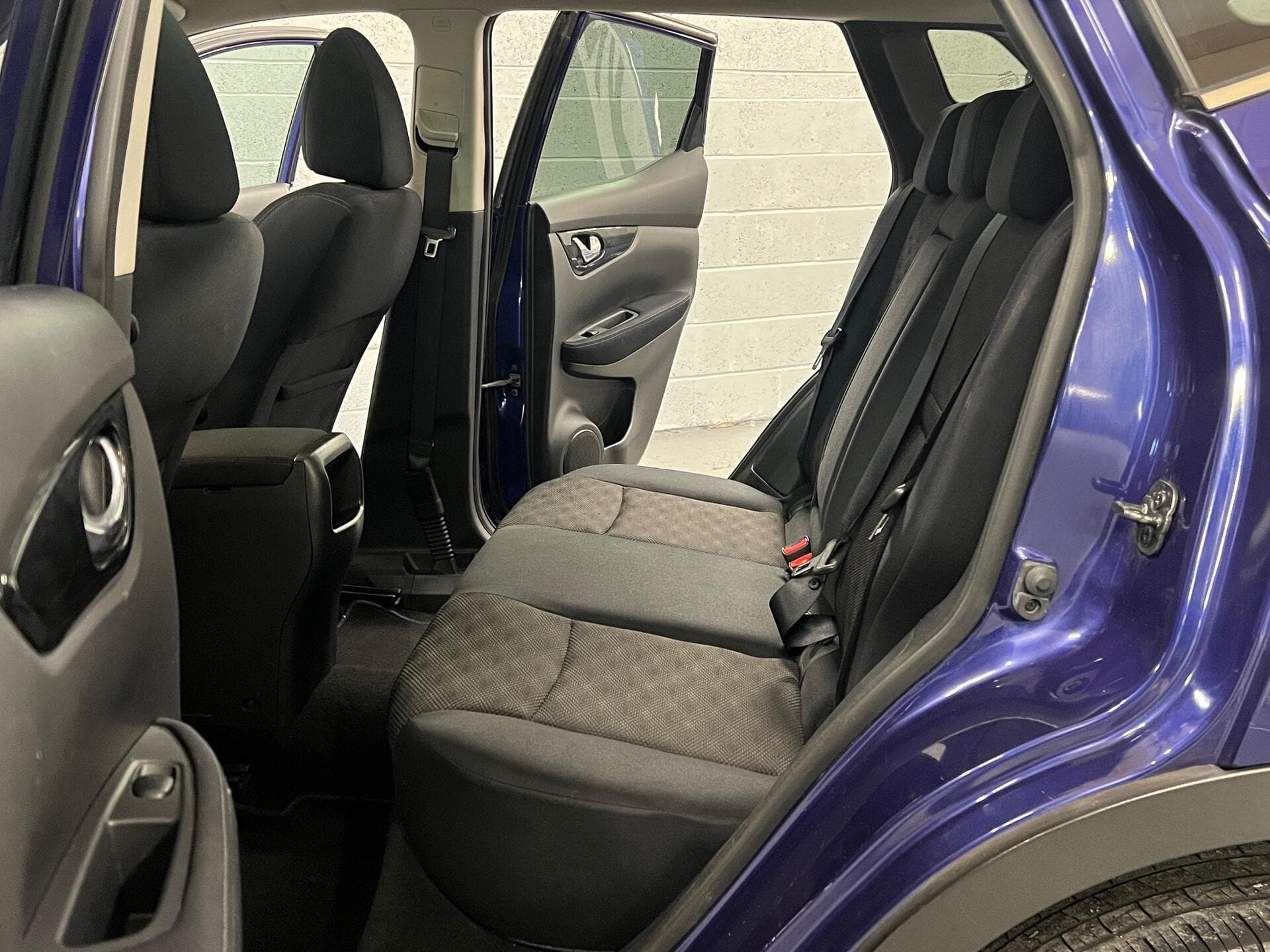 2015 Nissan Qashqai - Thumbnail 43