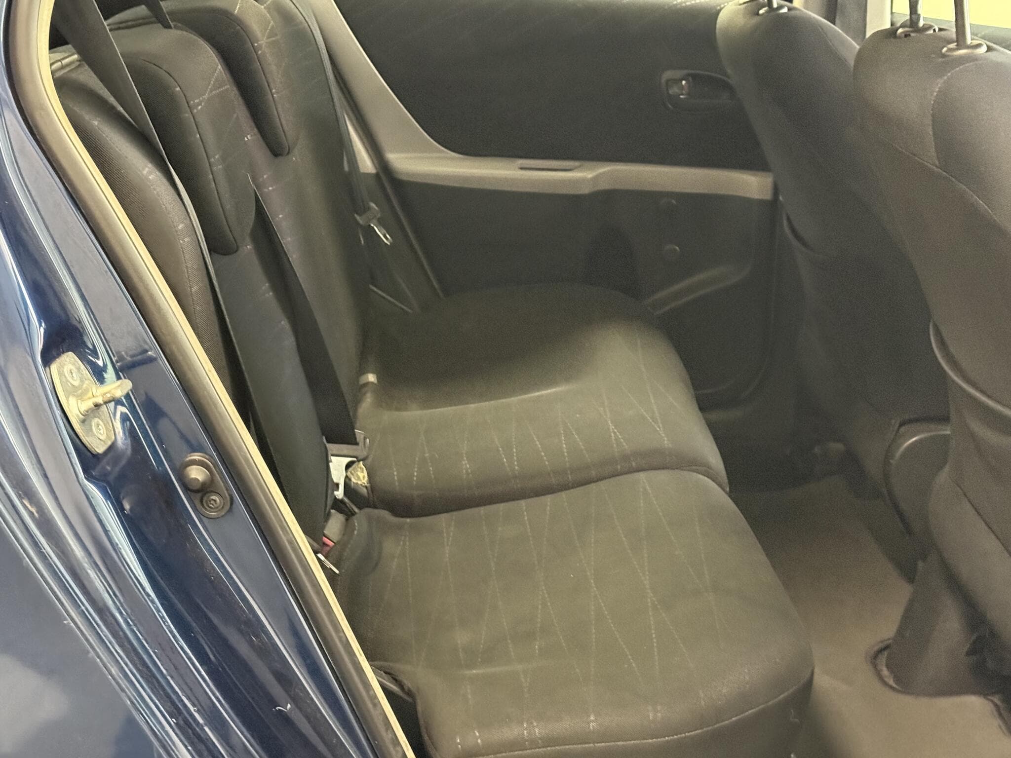 2006 Toyota Yaris - Thumbnail 29