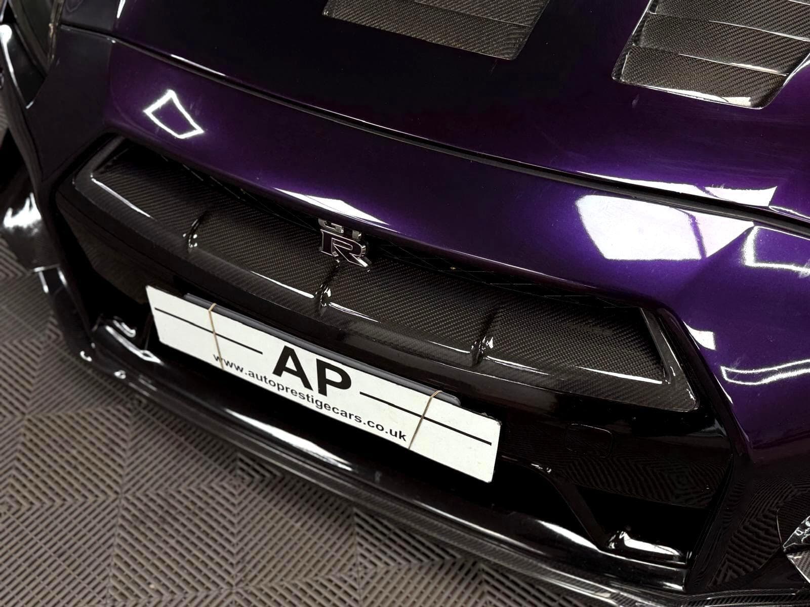 2011 Nissan GT-R - Thumbnail 28