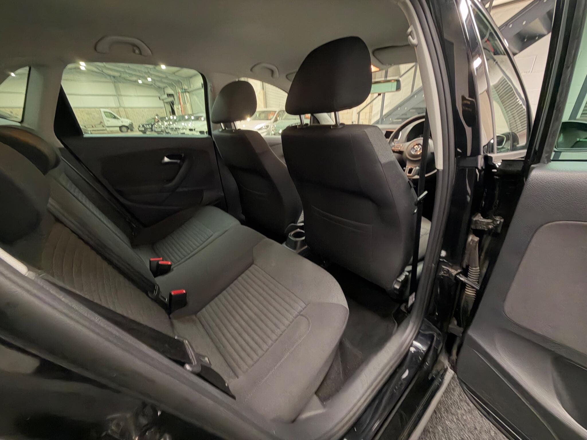 2012 Volkswagen Polo - Thumbnail 21