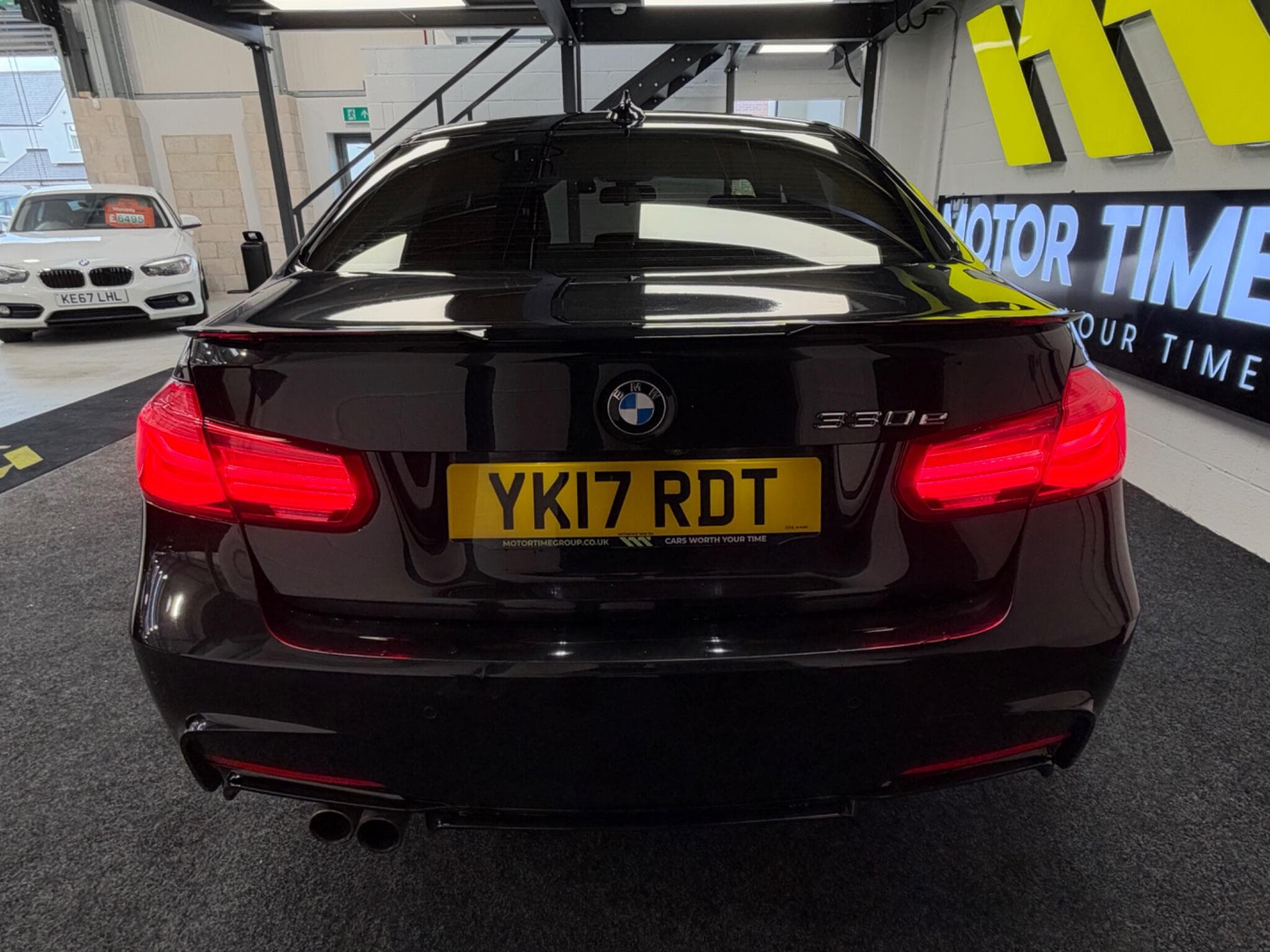 2017 BMW 3 Series - Thumbnail 15